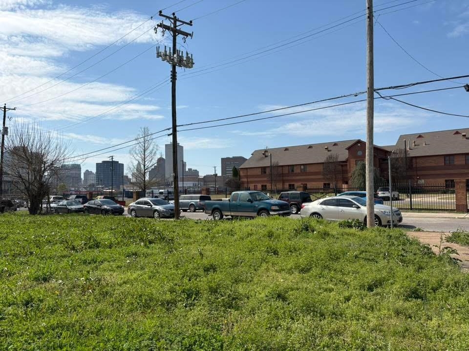 561 Exchange Ave Property Photo 3