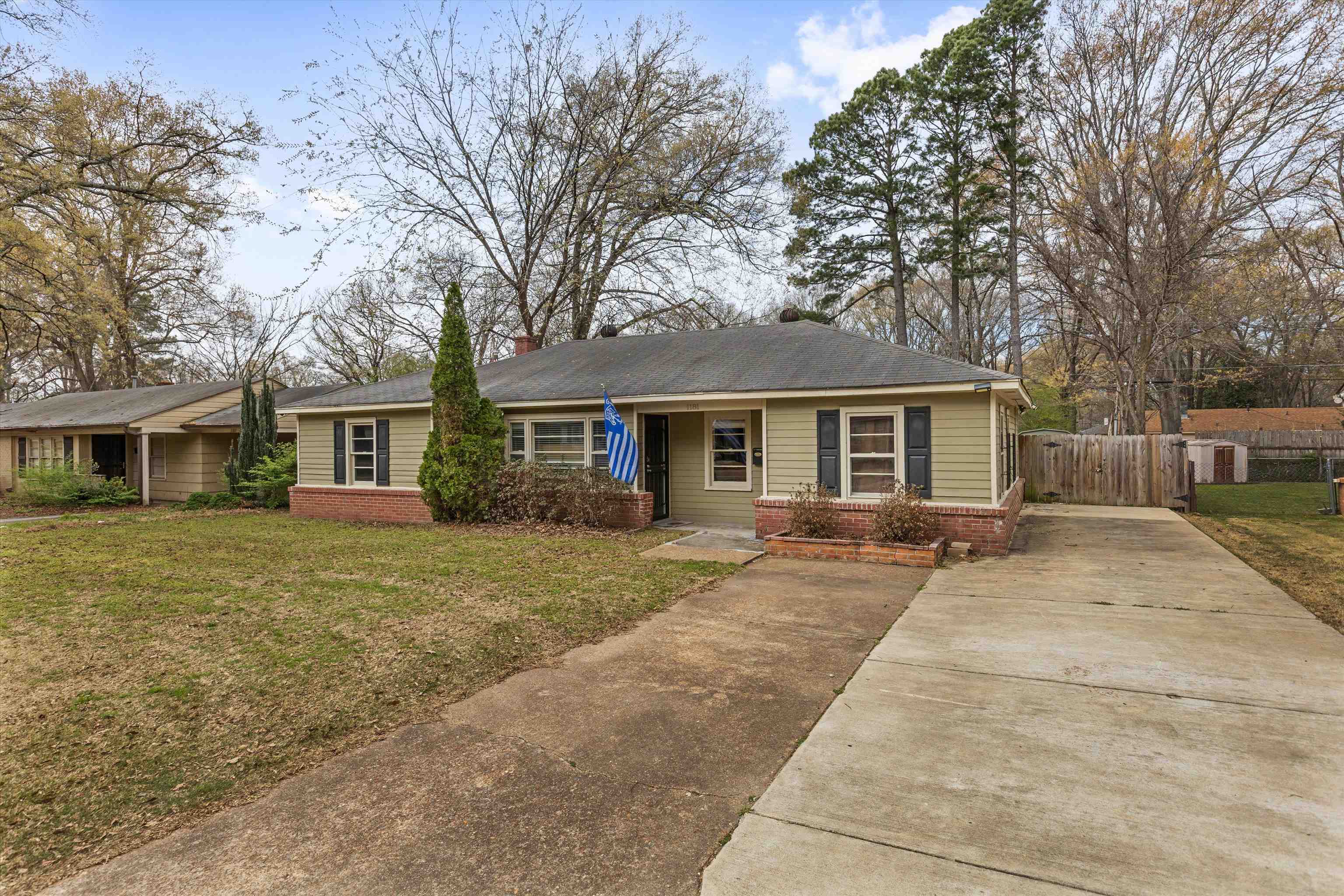 1181 S Perkins Rd Property Photo 2