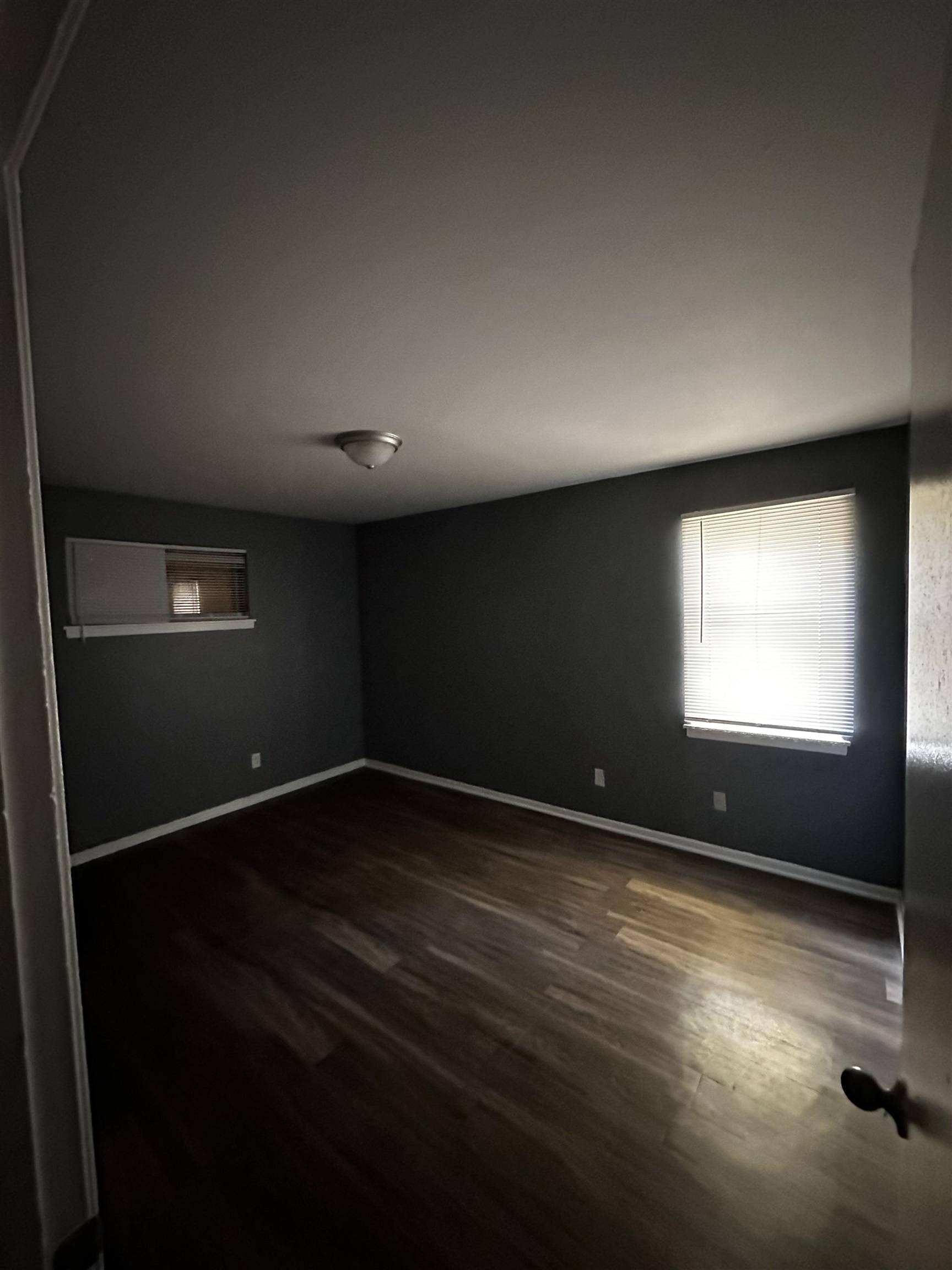 3176 Yale Ave Property Photo 9