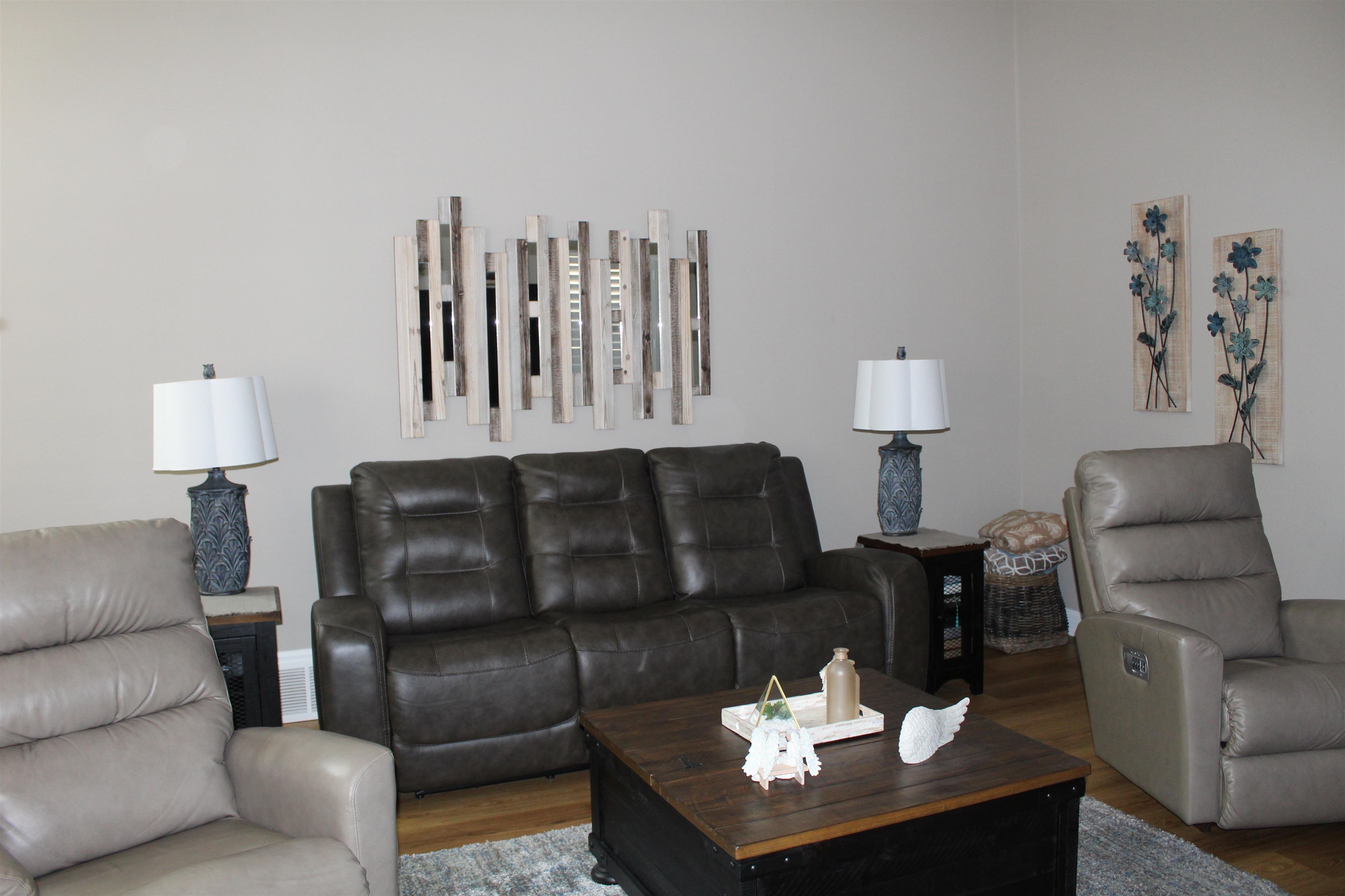 8680 Watercrest Dr Property Photo 2