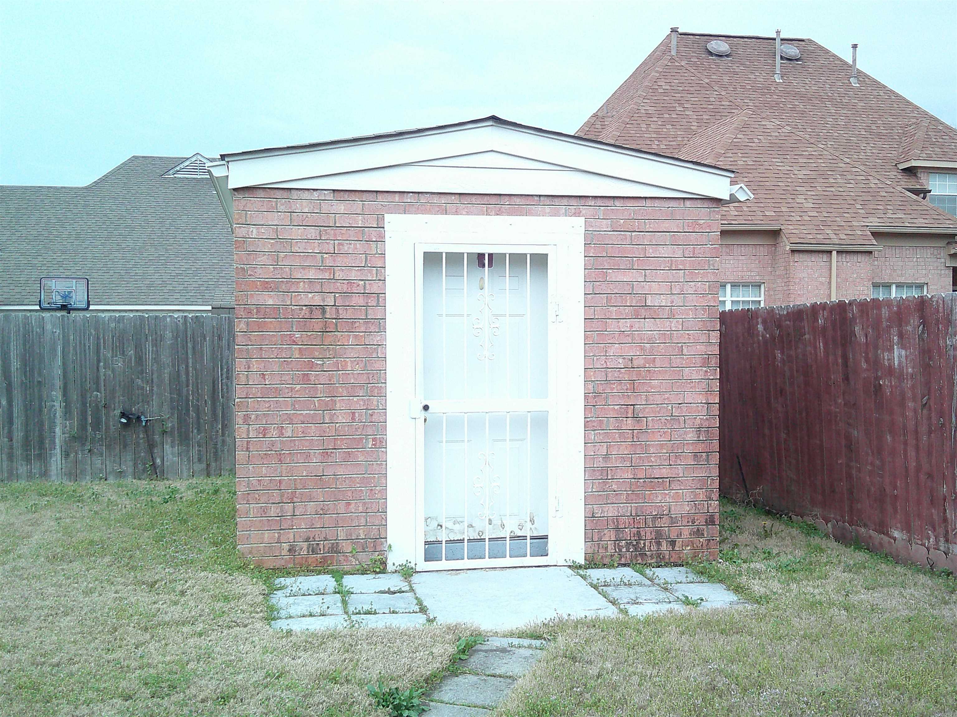 4759 Painted Oak Cv Property Photo 3