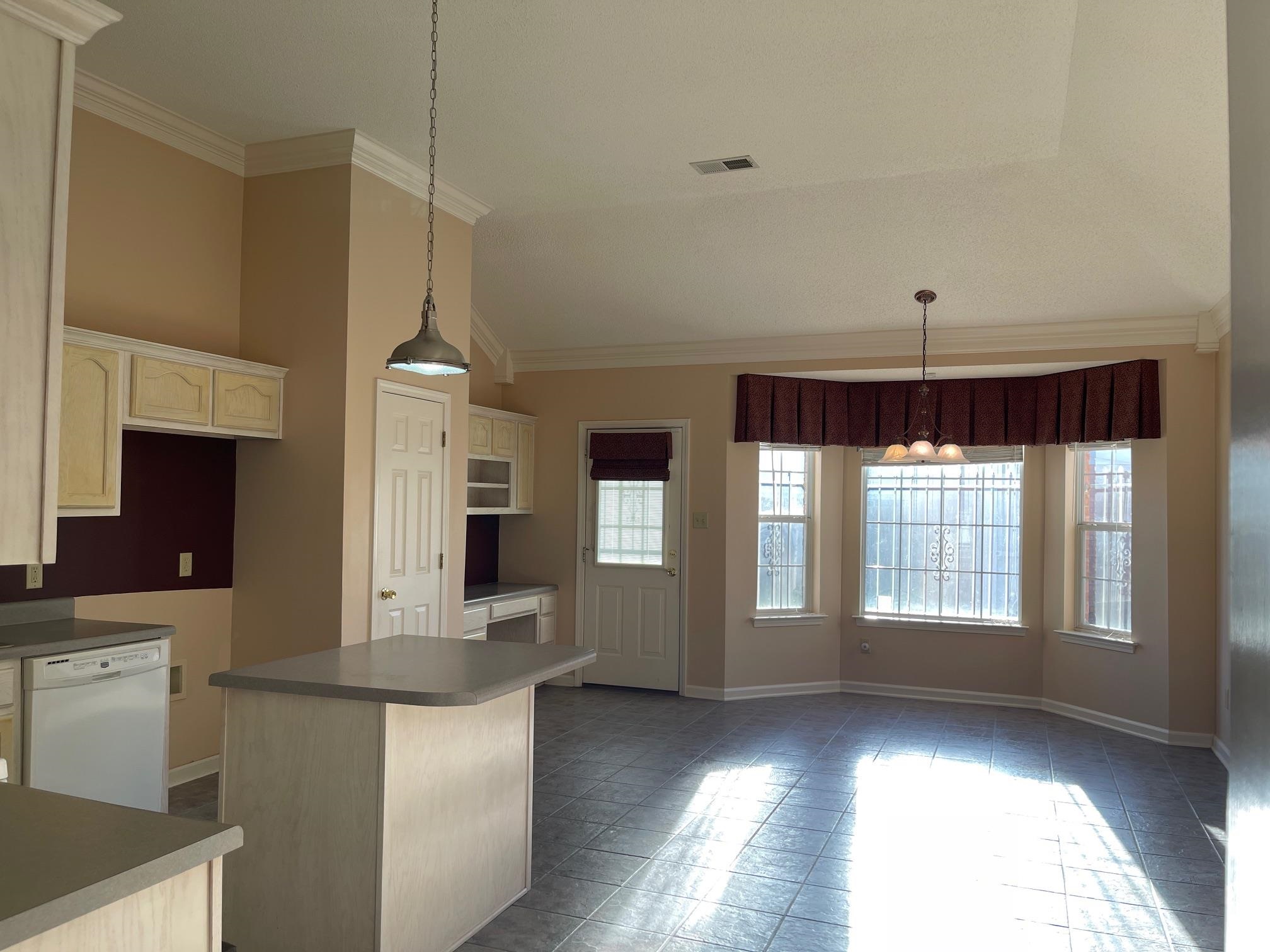 4759 Painted Oak Cv Property Photo 6