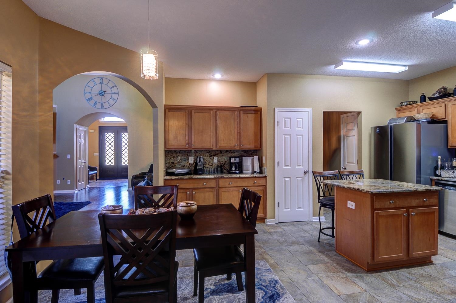 7656 Glen Laurel Way Property Photo 14