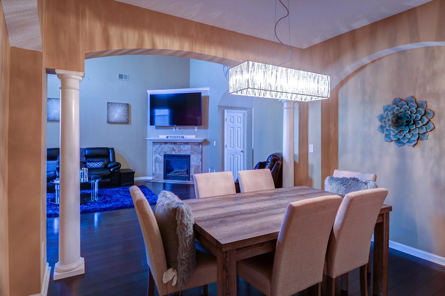 7656 Glen Laurel Way Property Photo 18