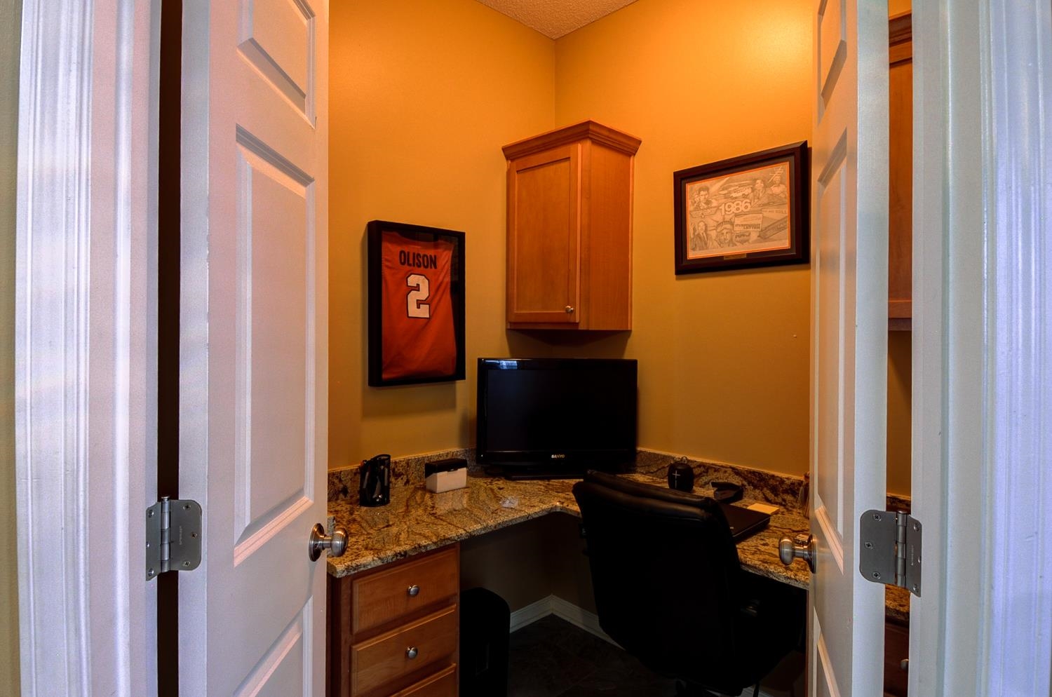7656 Glen Laurel Way Property Photo 25