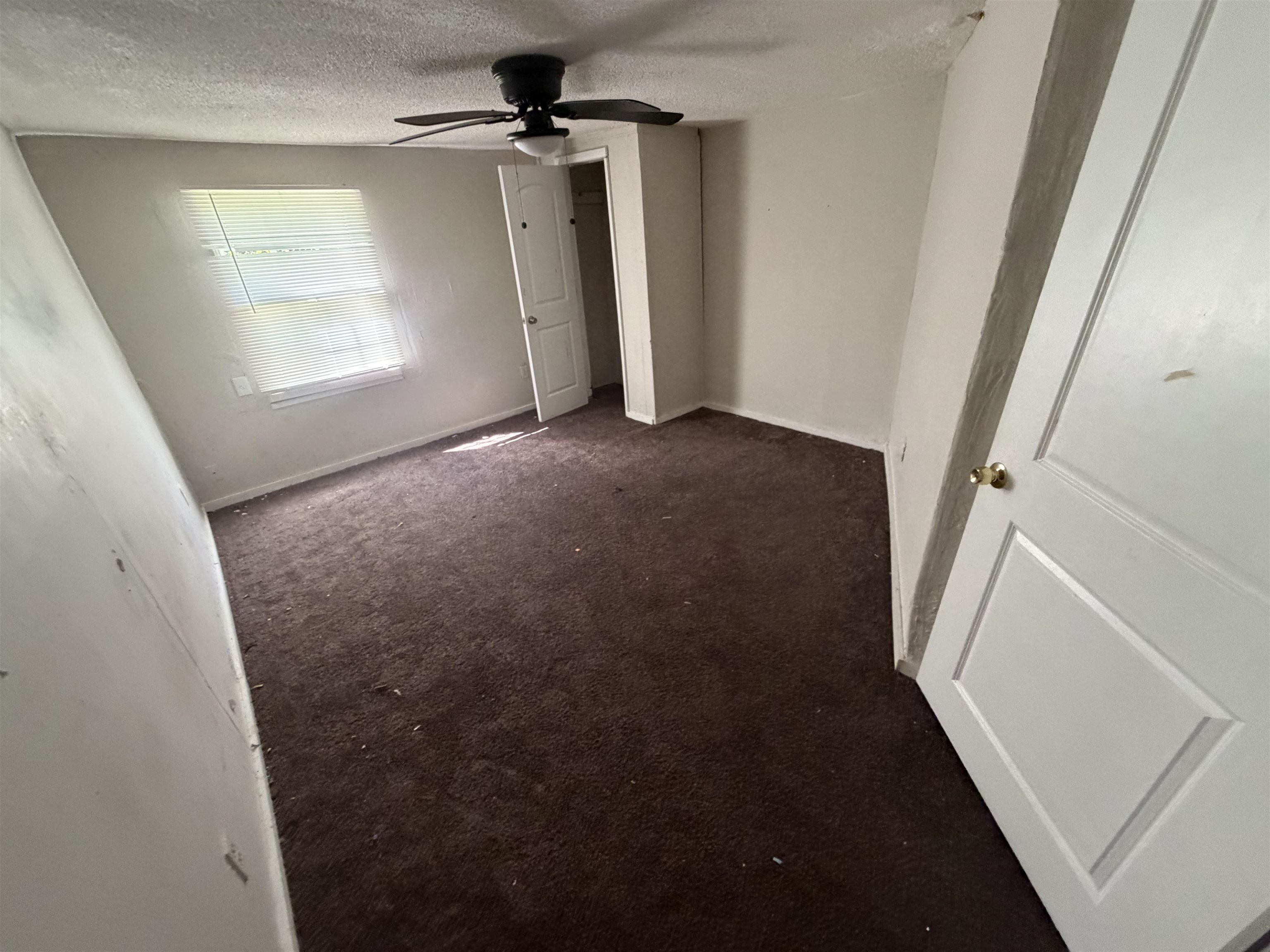 3044 Green Rd Property Photo 5