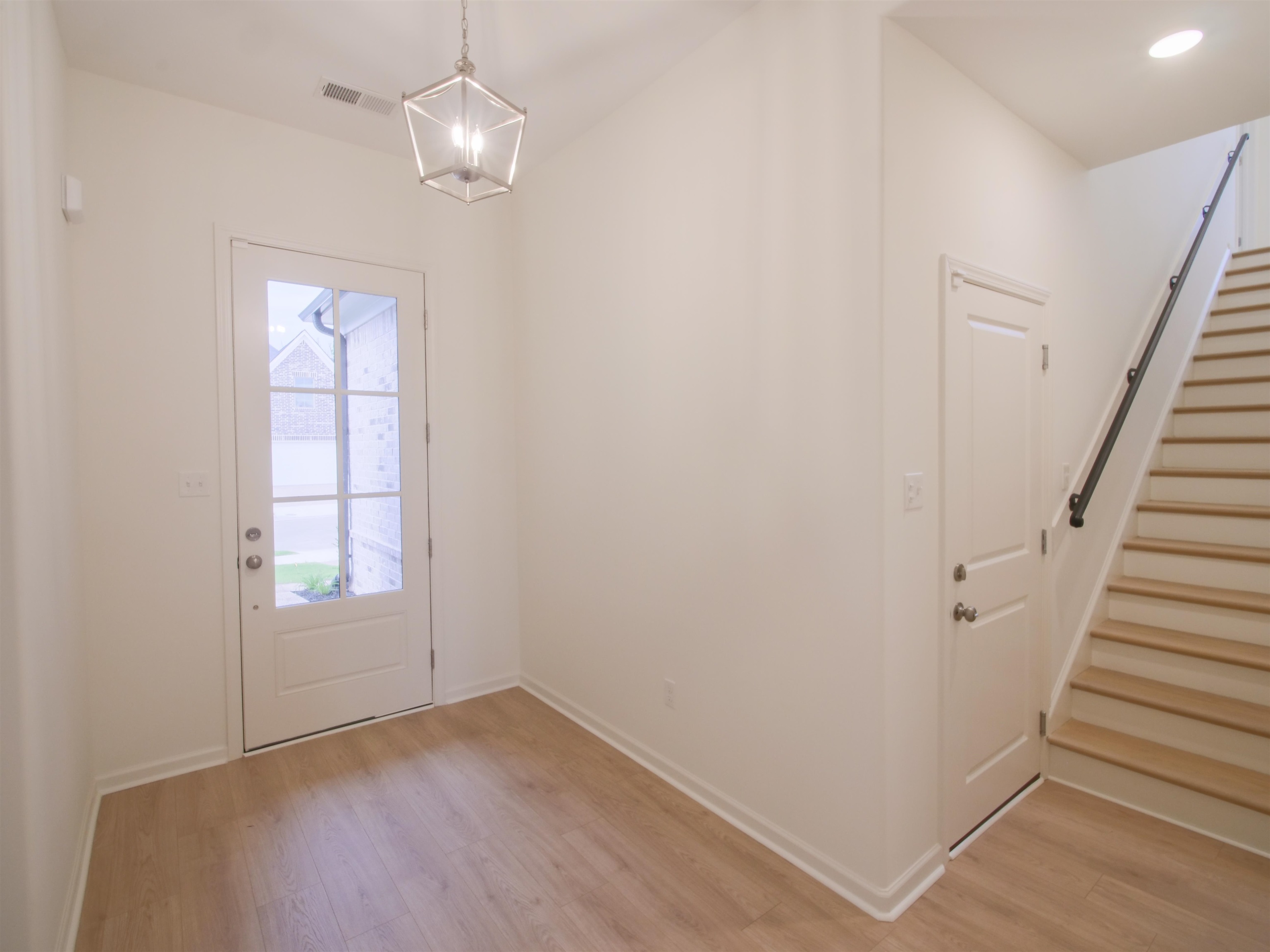 9609 Cotton Feed St Property Photo 3