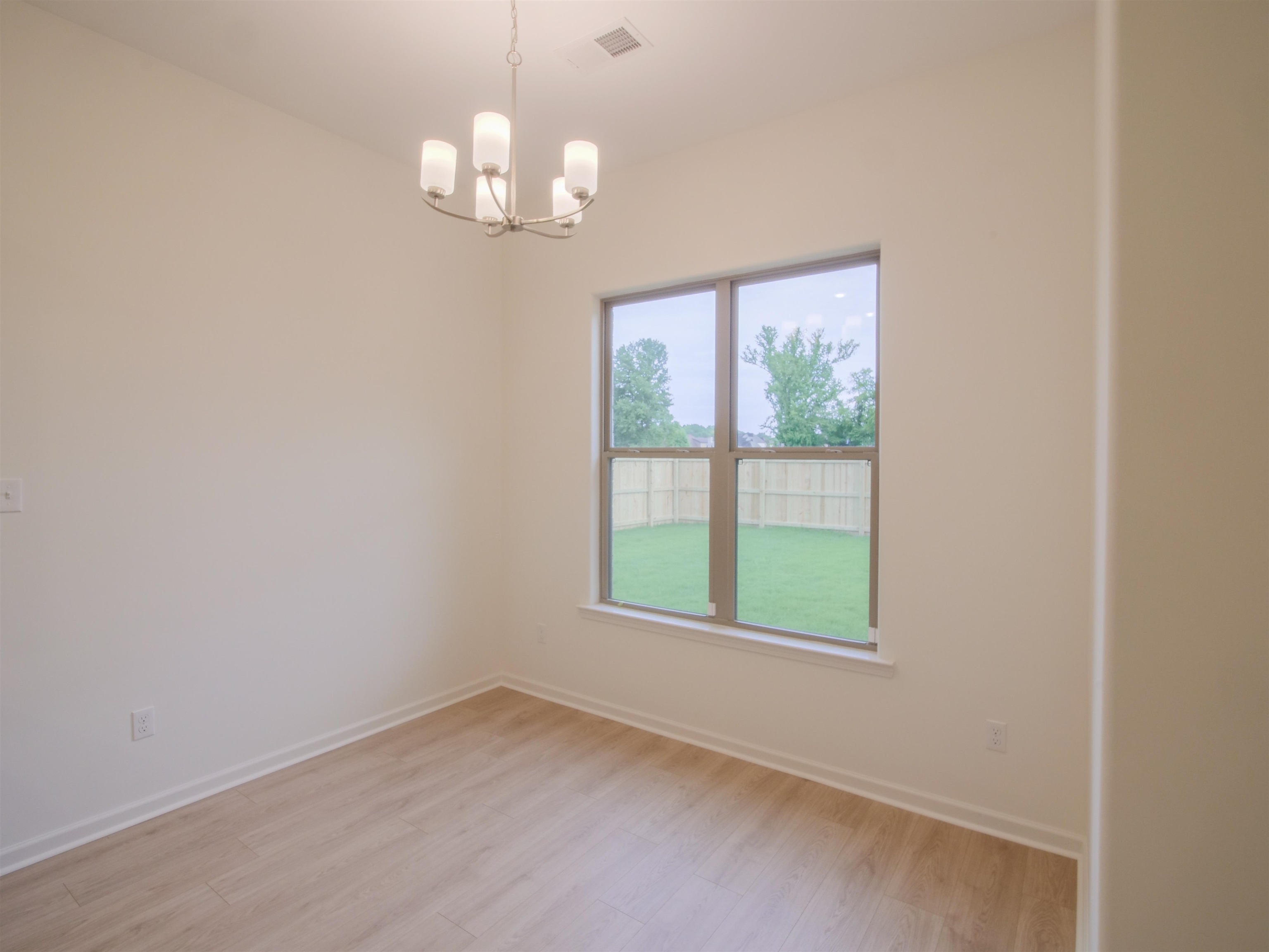 9609 Cotton Feed St Property Photo 8