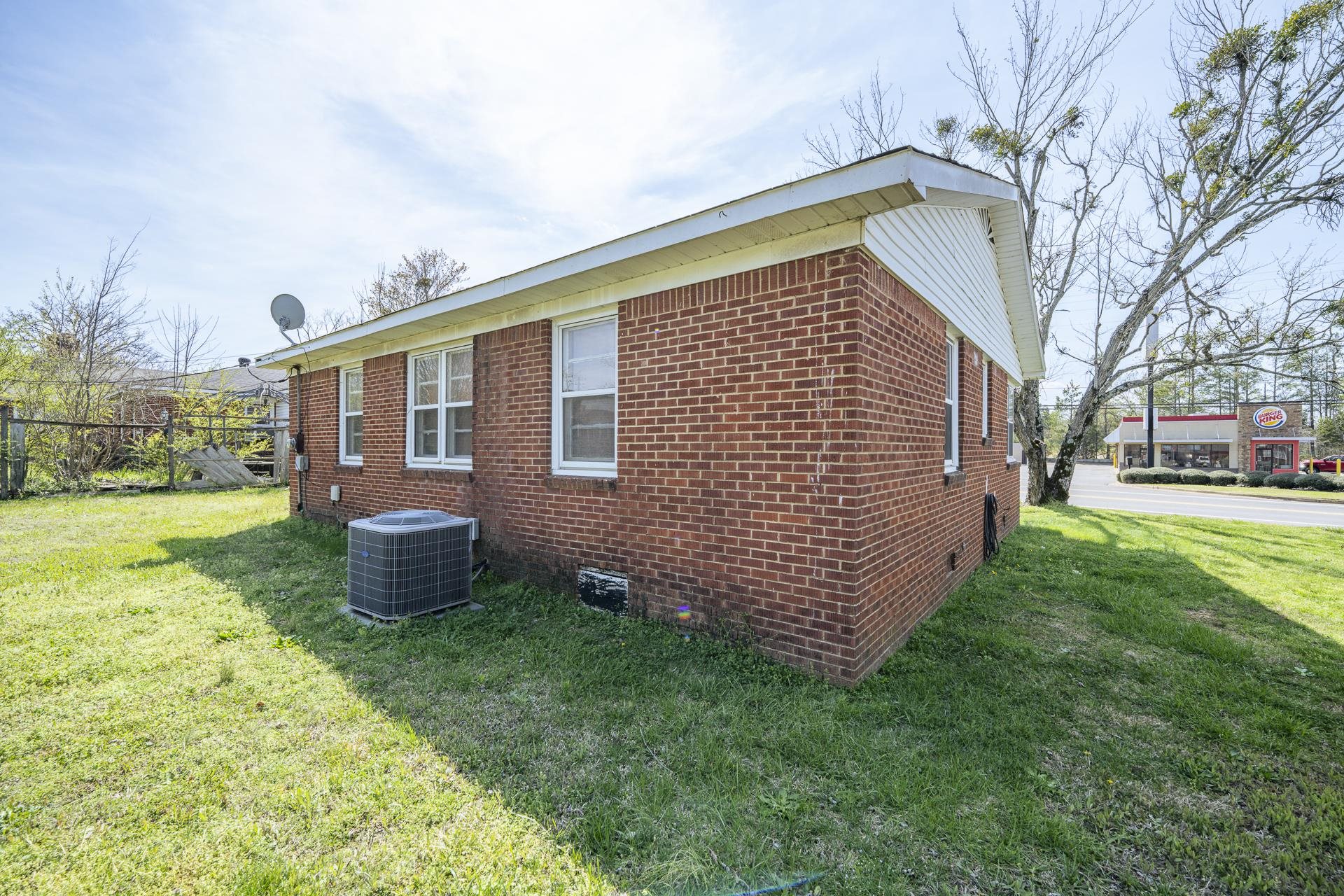 175 Florence Rd Property Photo 4