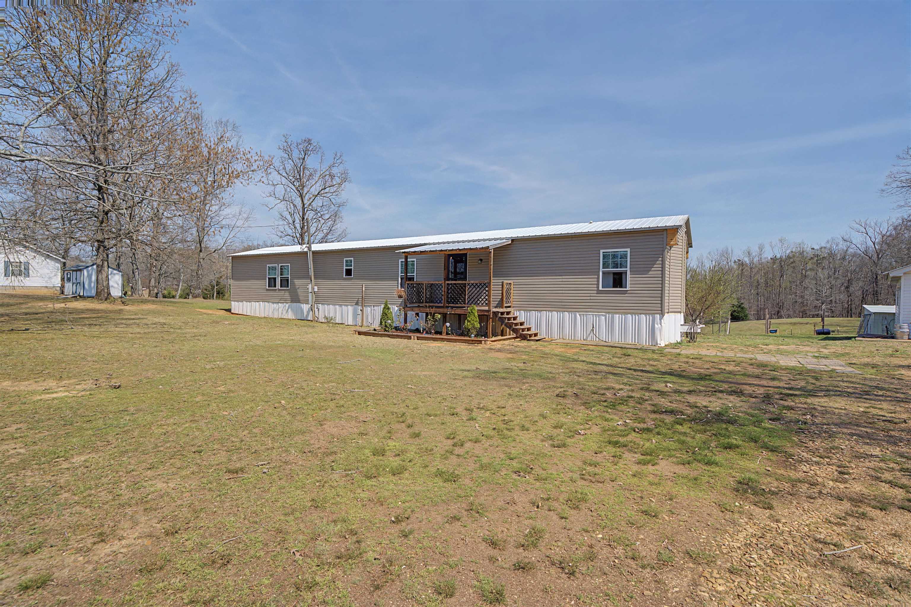 7010 22 Hwy Property Photo 1