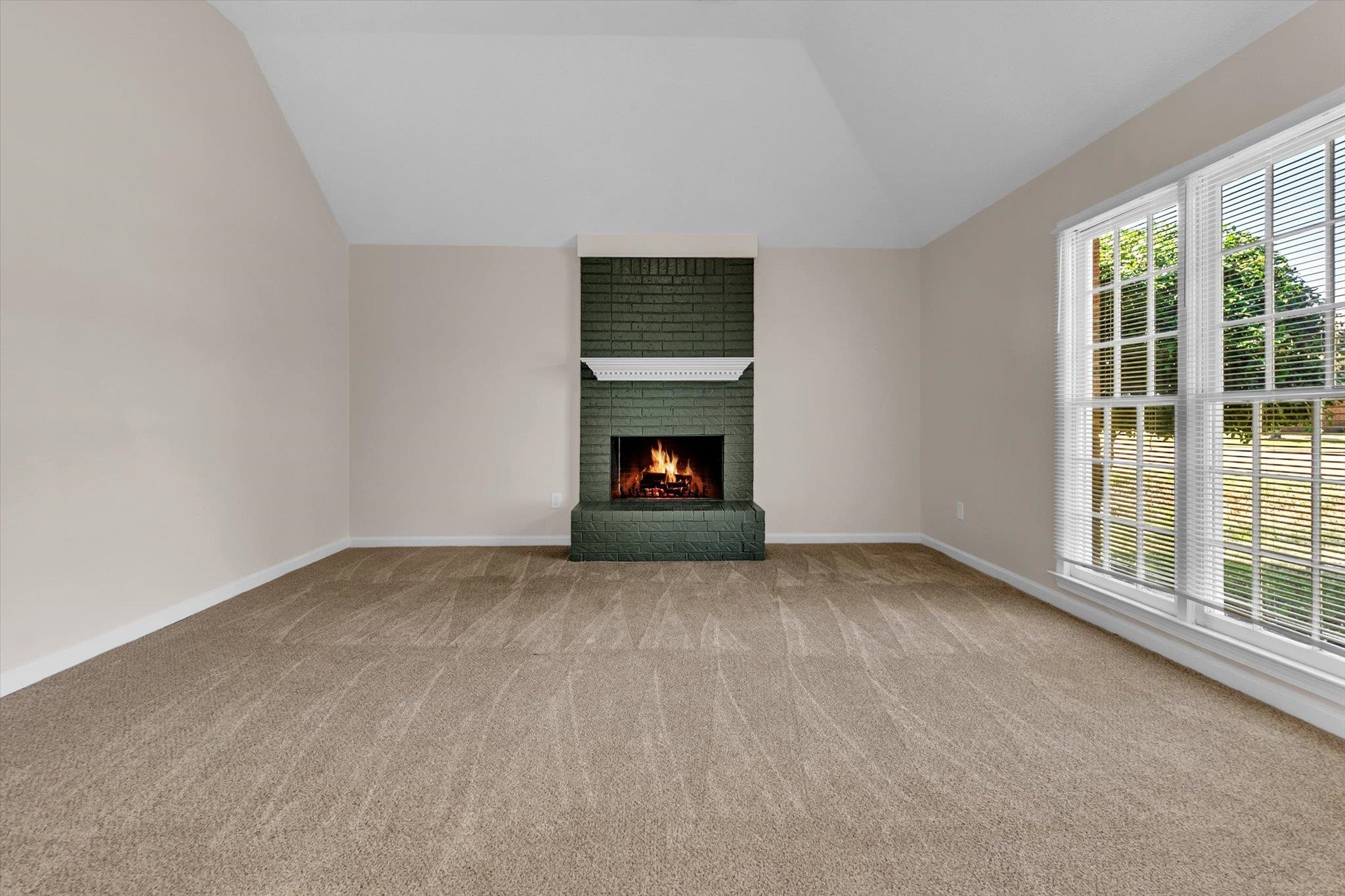 7279 Schilling Cv E Property Photo 5