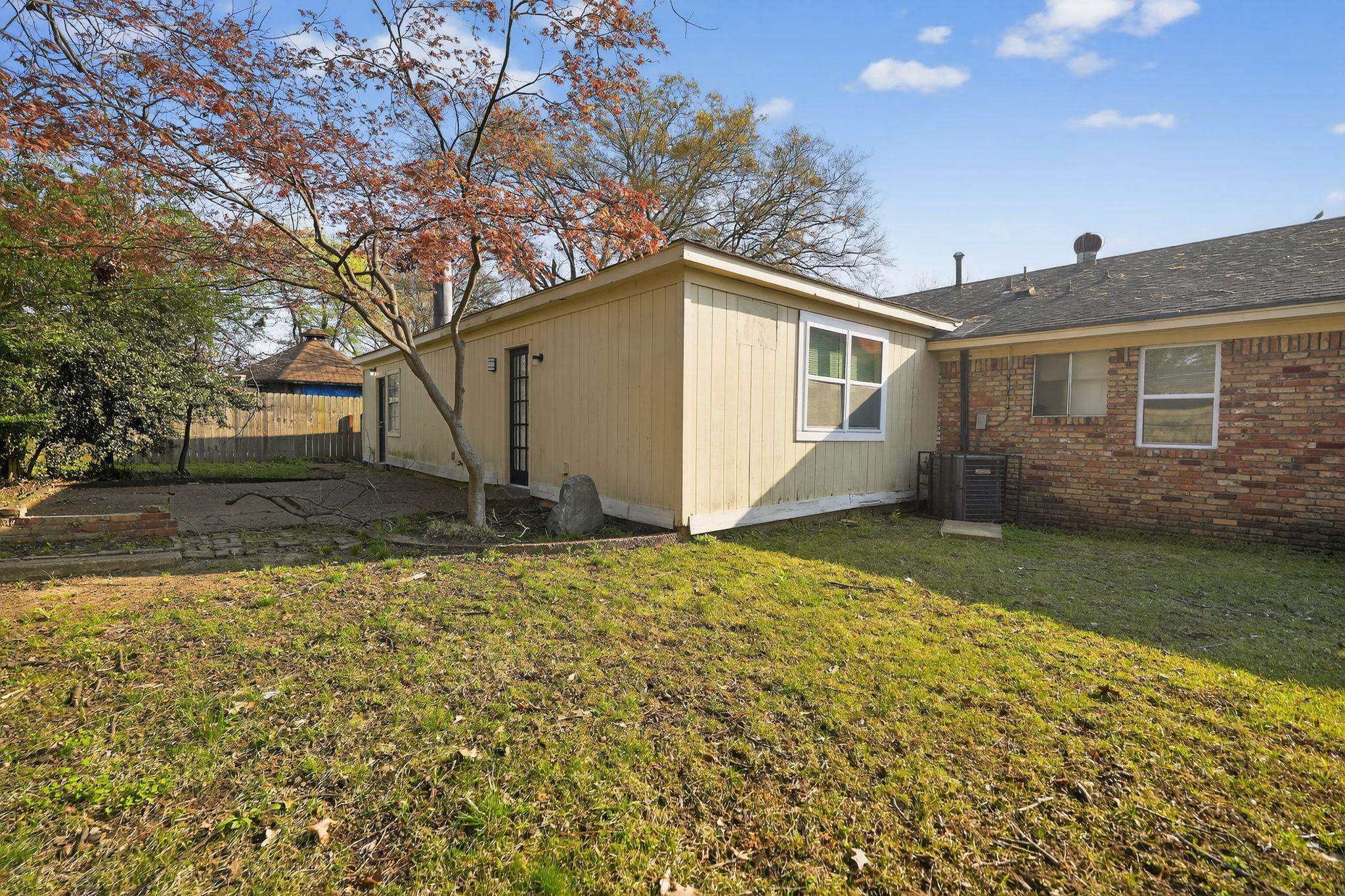 3519 Naylor Dr Property Photo 4