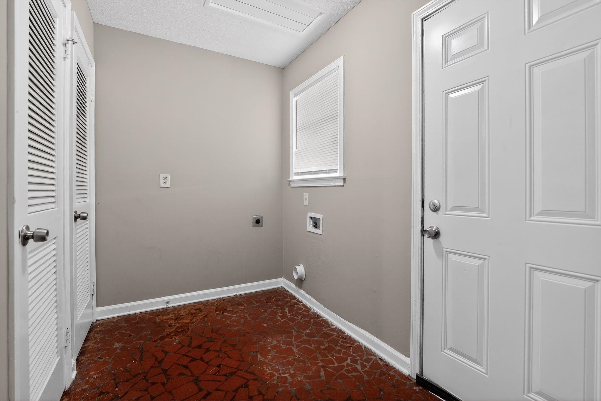 3519 Naylor Dr Property Photo 32