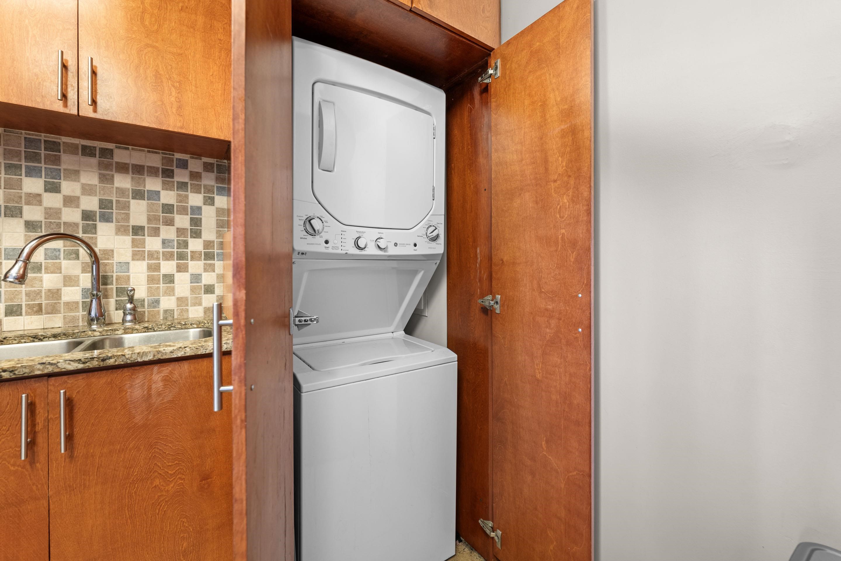 2195 Poplar Ave 207 Property Photo 13