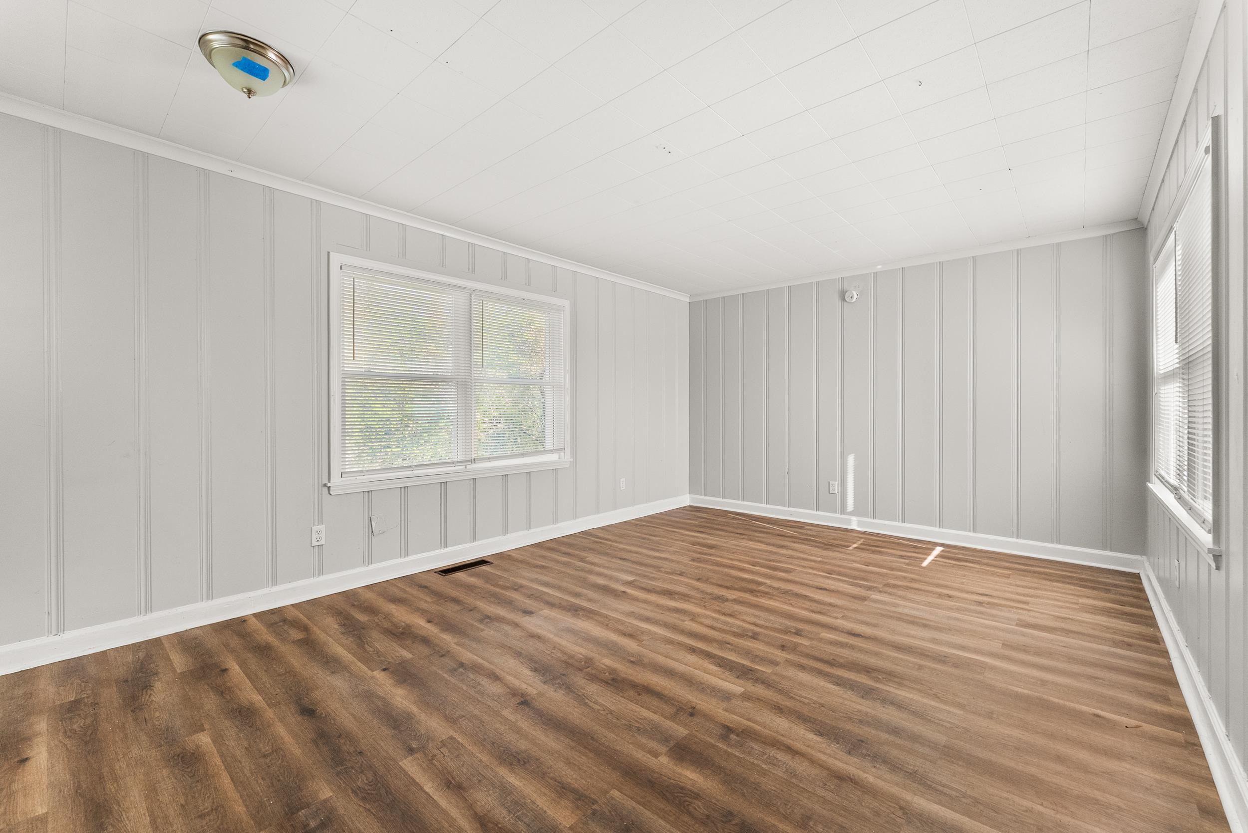 3277 Ashland St Property Photo 11