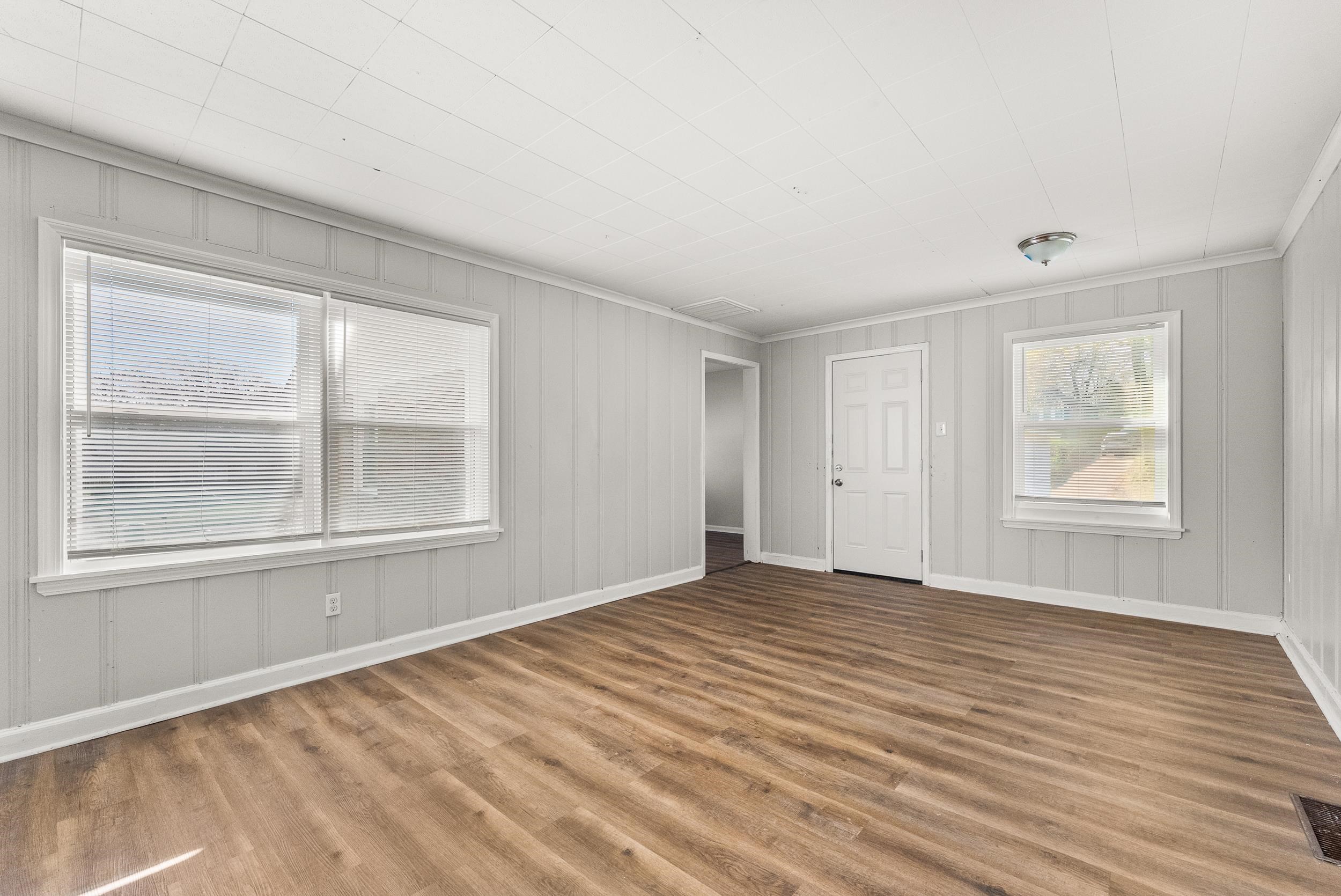 3277 Ashland St Property Photo 13