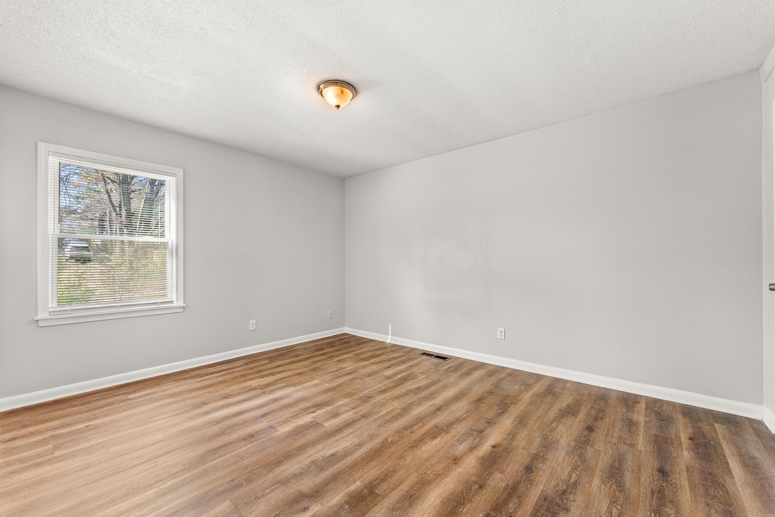 3277 Ashland St Property Photo 16