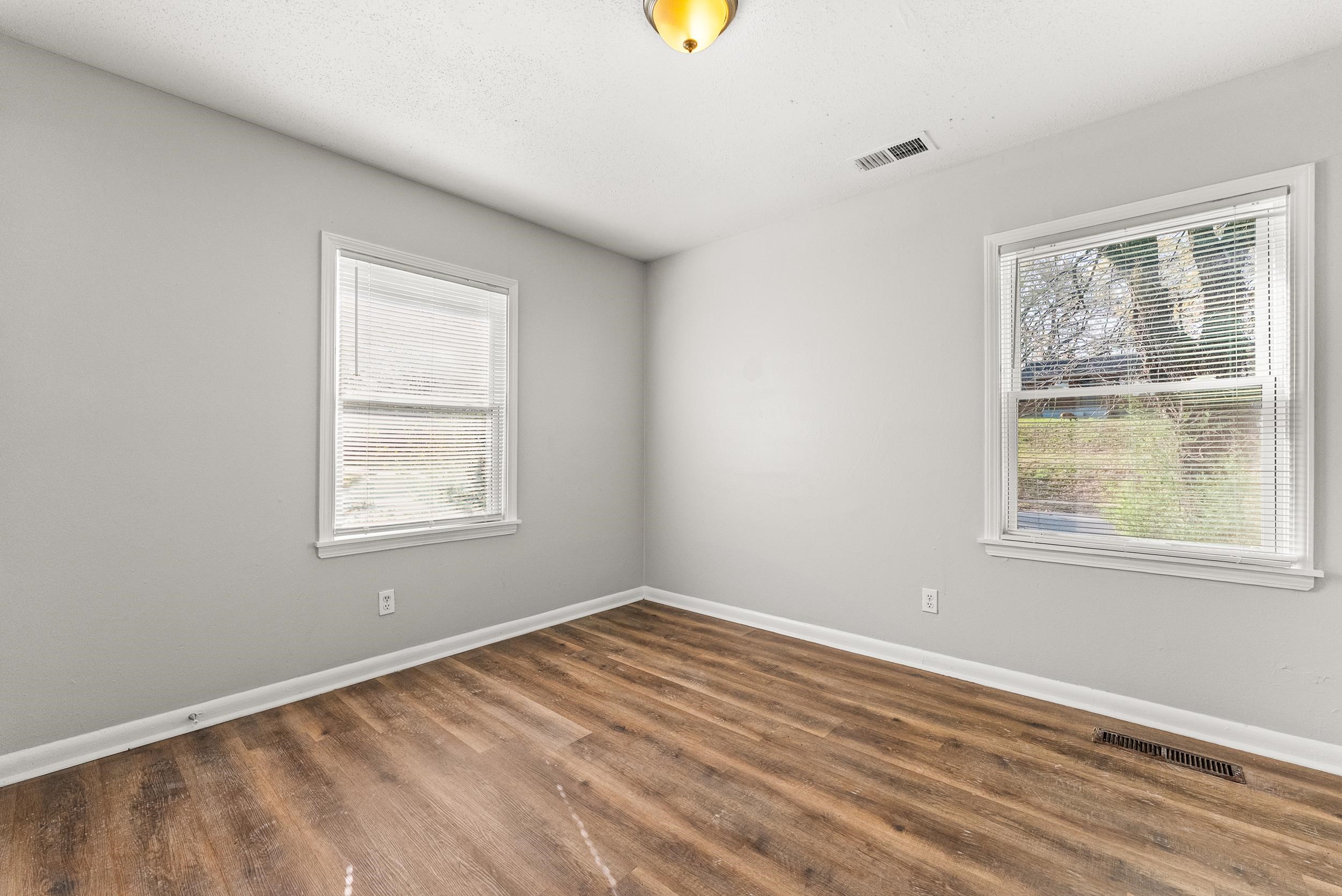 3277 Ashland St Property Photo 19