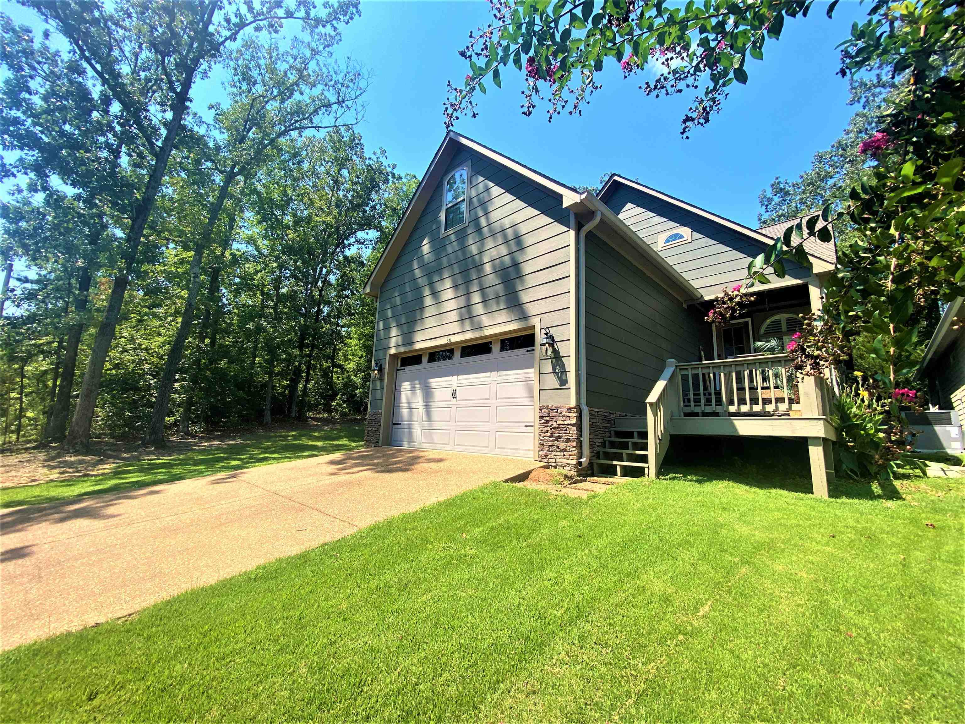 30 MASTERS CT Property Photo 1