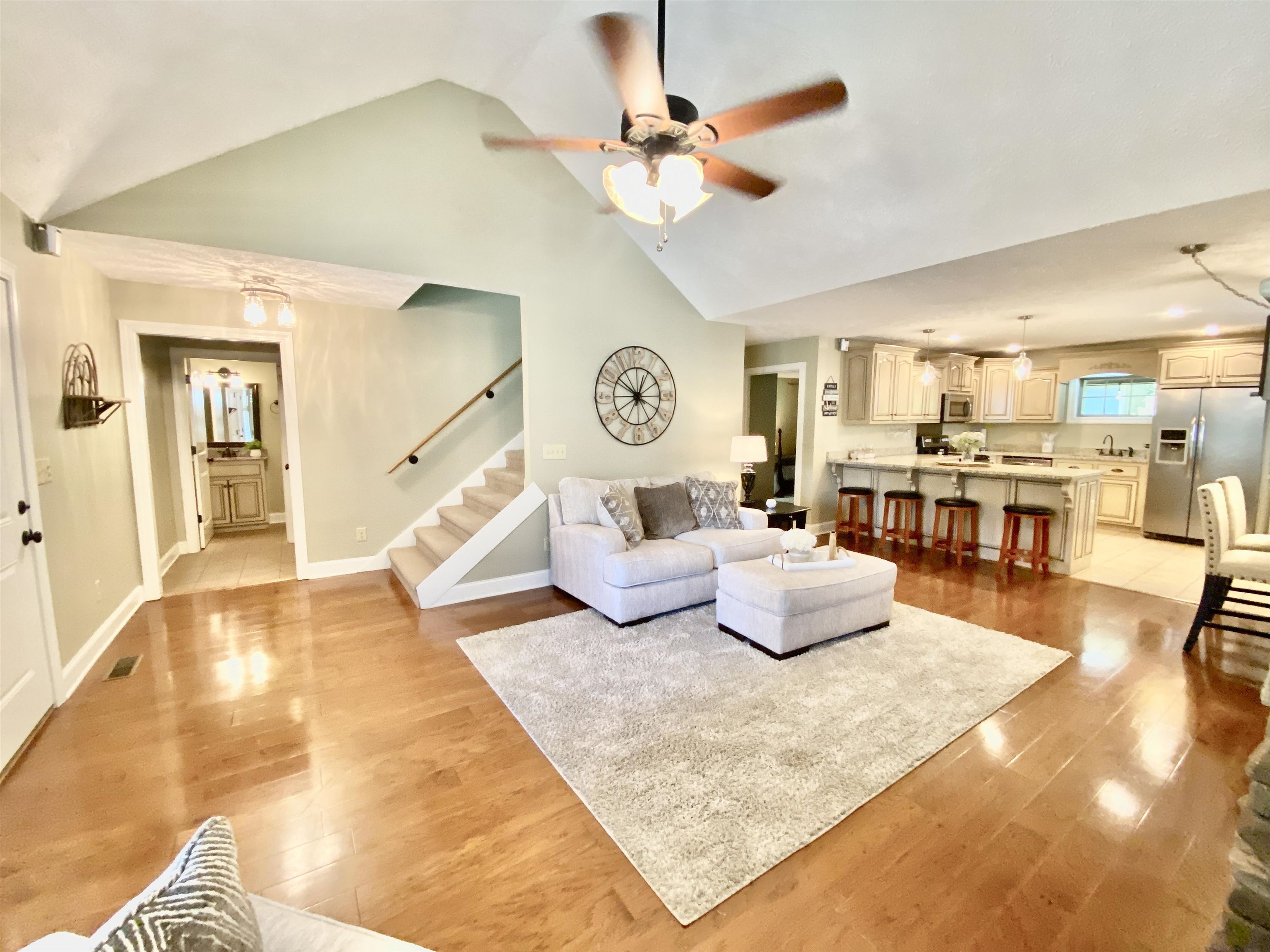 30 Masters Ct Property Photo 3