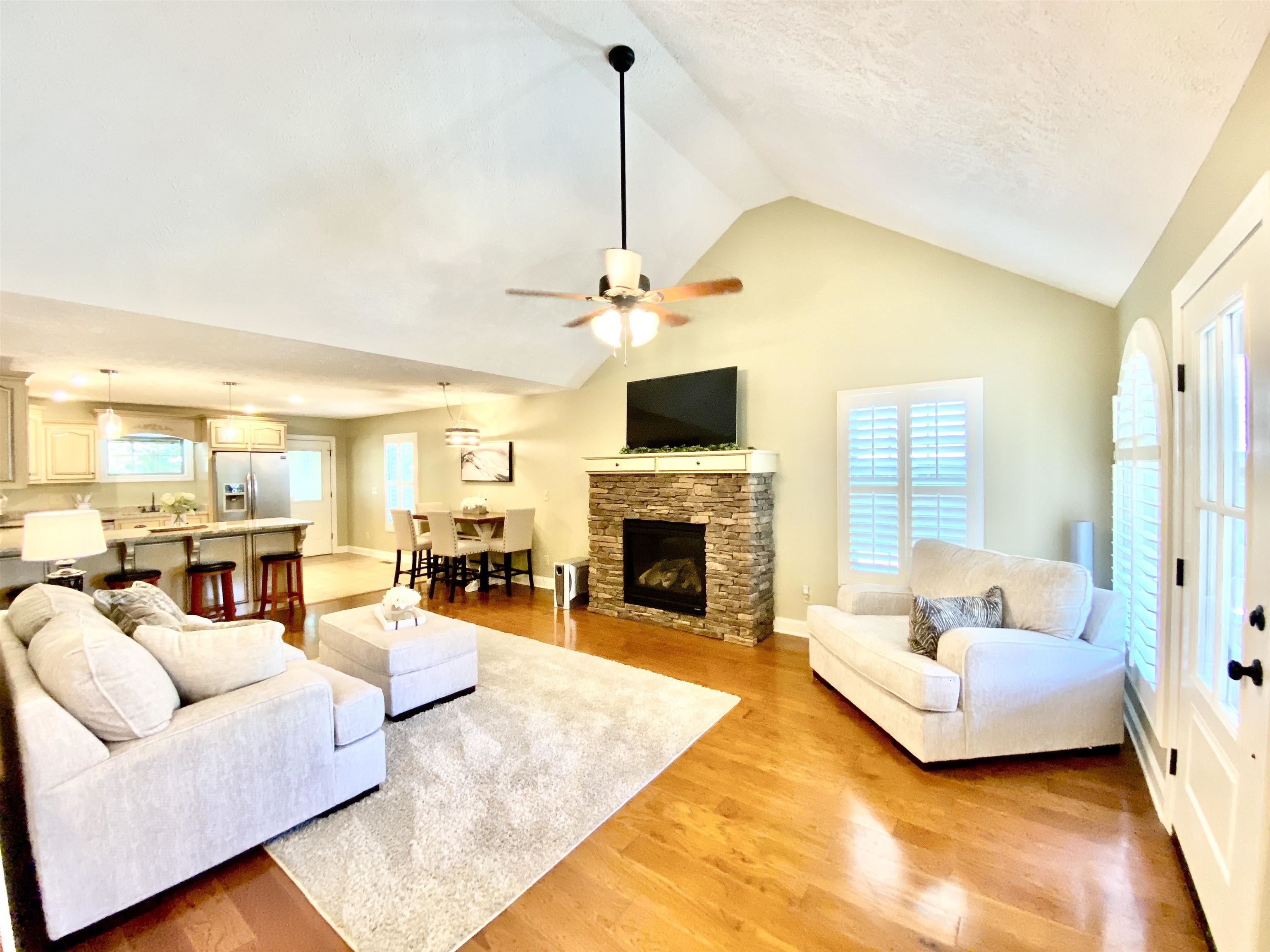 30 Masters Ct Property Photo 4