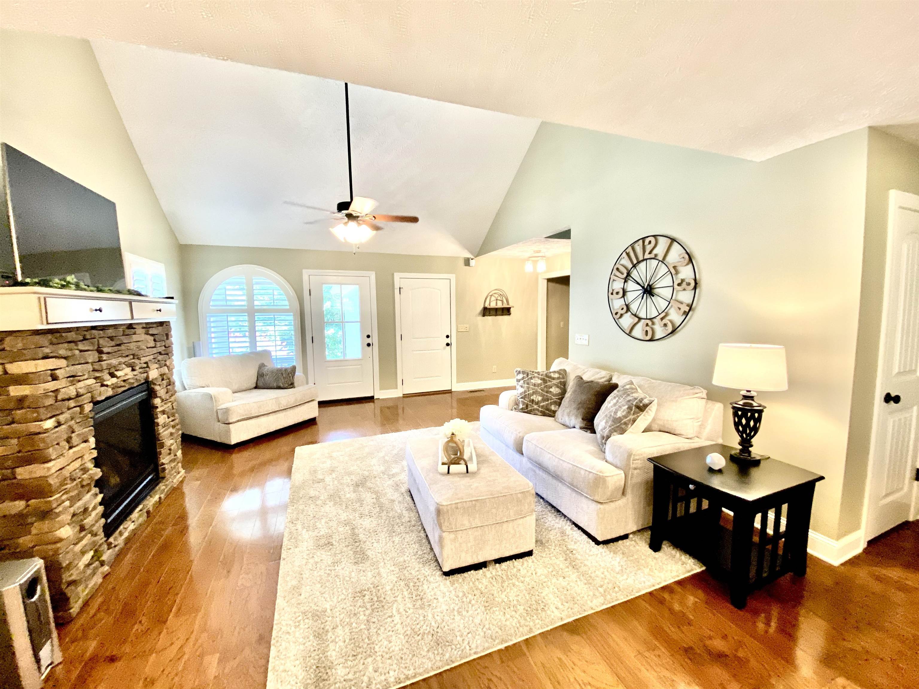 30 Masters Ct Property Photo 9