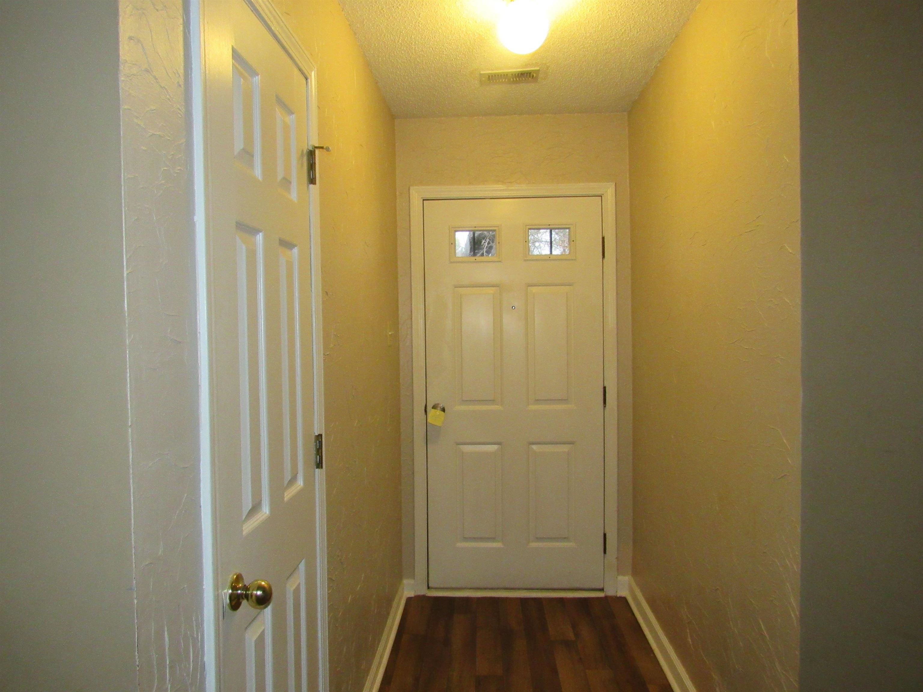 7513 Meadowland Dr Property Photo 2