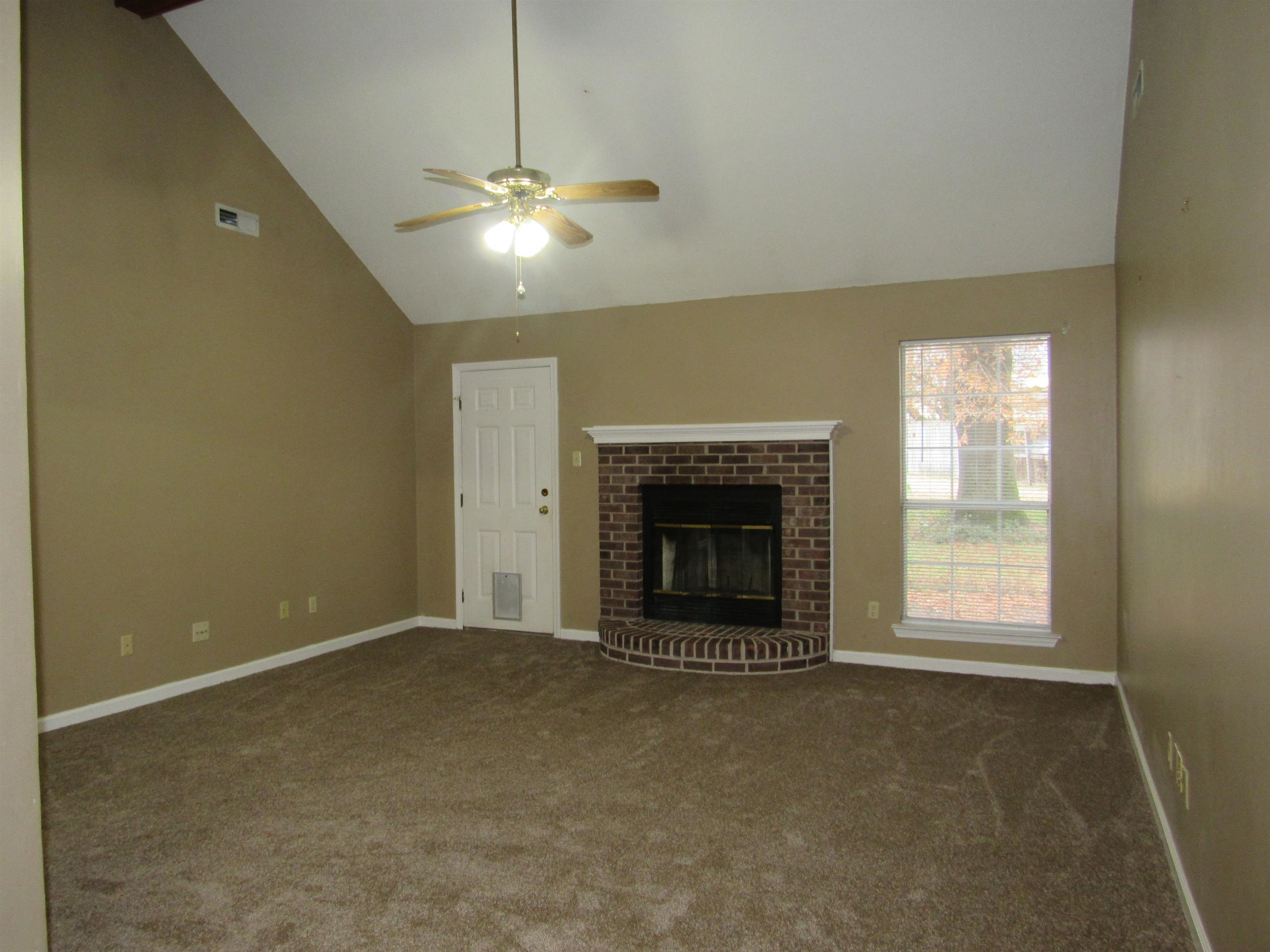 7513 Meadowland Dr Property Photo 3
