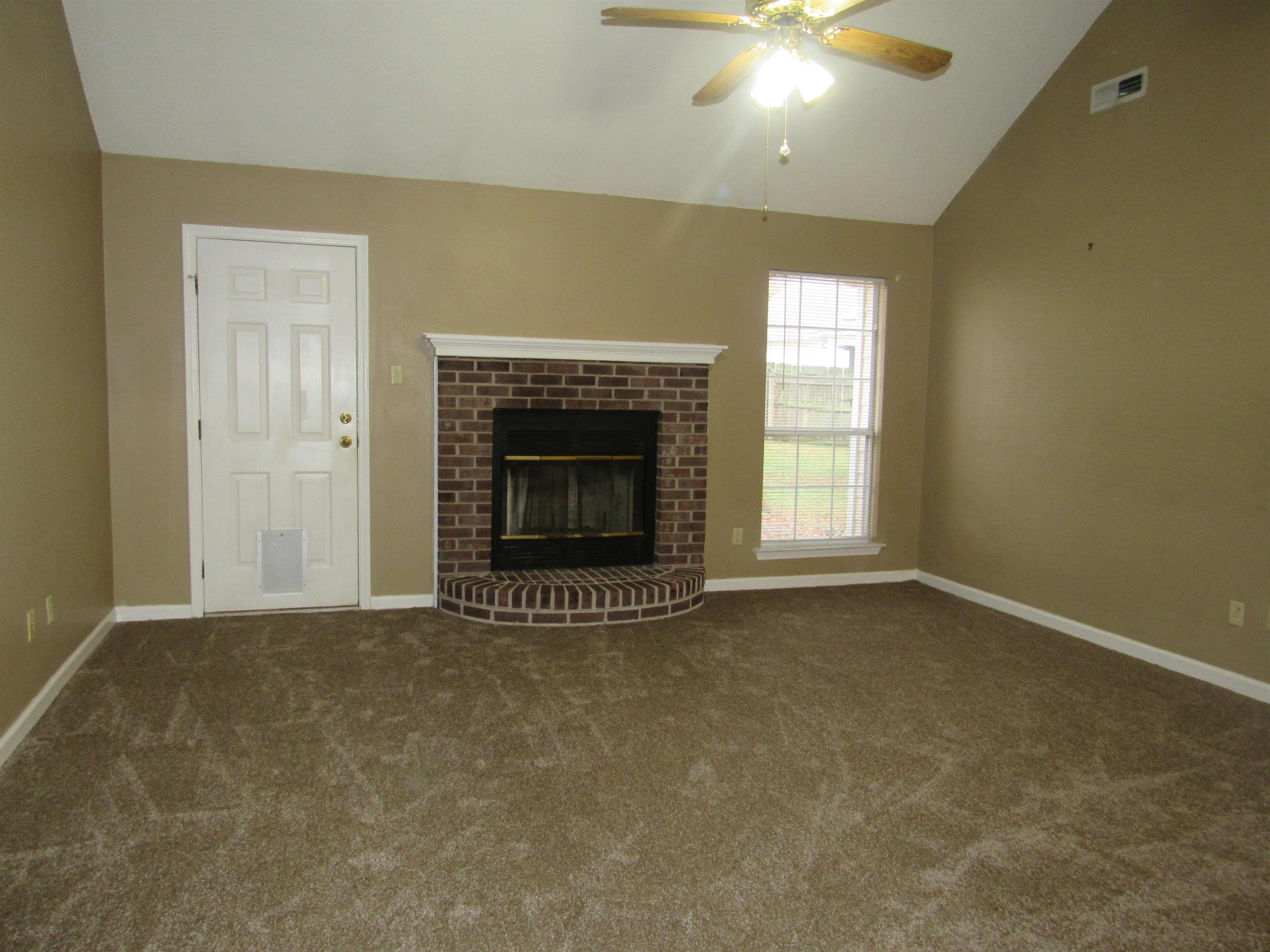 7513 Meadowland Dr Property Photo 4