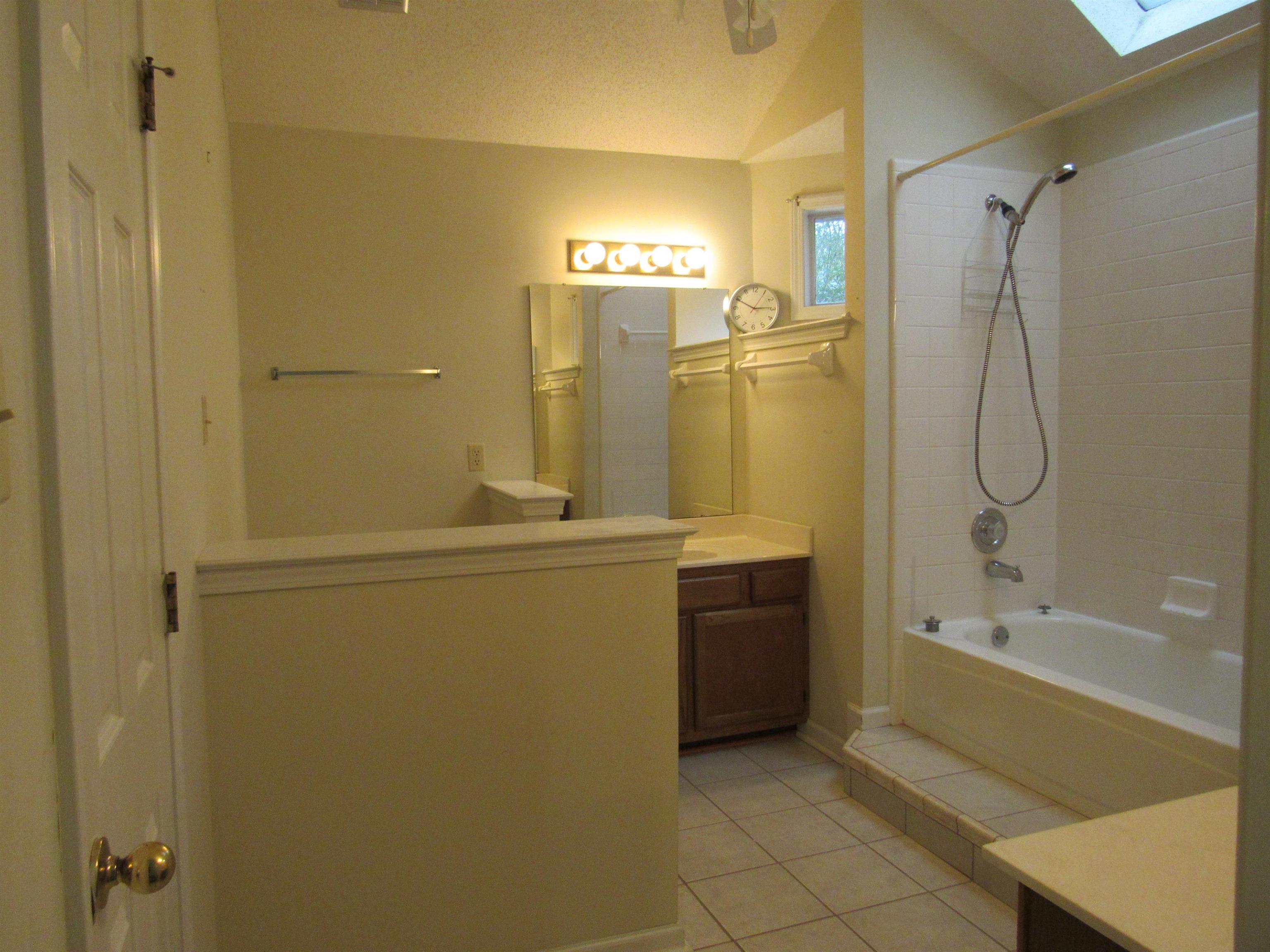 7513 Meadowland Dr Property Photo 10