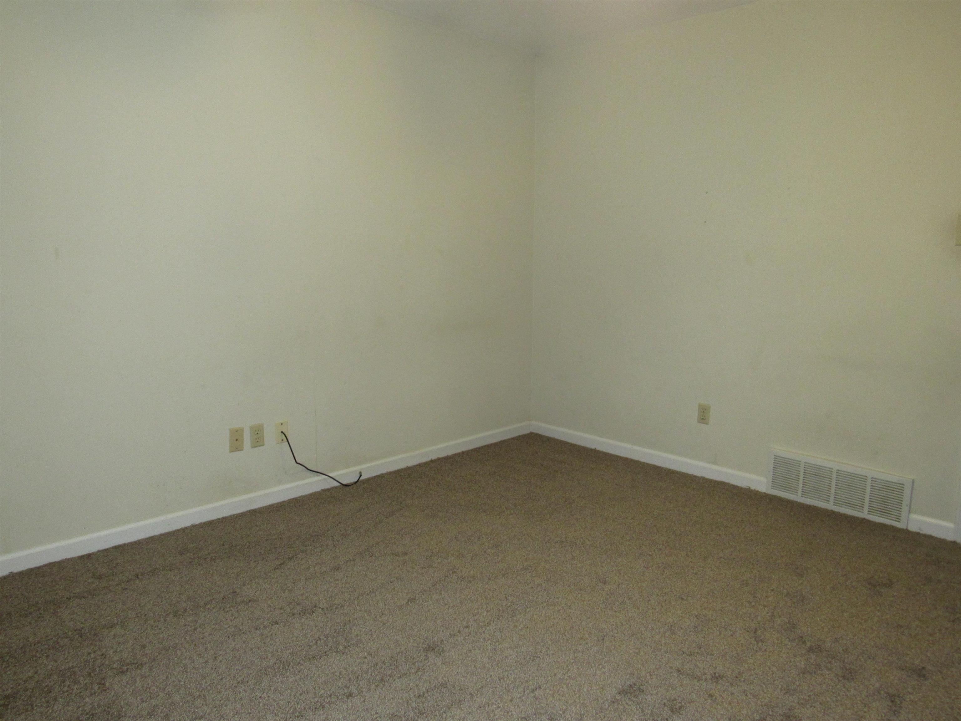 7513 Meadowland Dr Property Photo 17