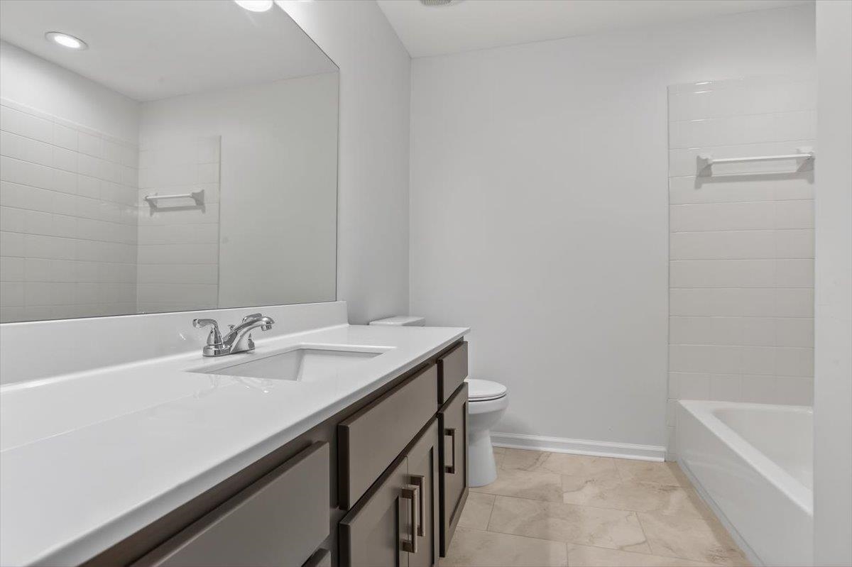 1693 E Southfield Cir Property Photo 27