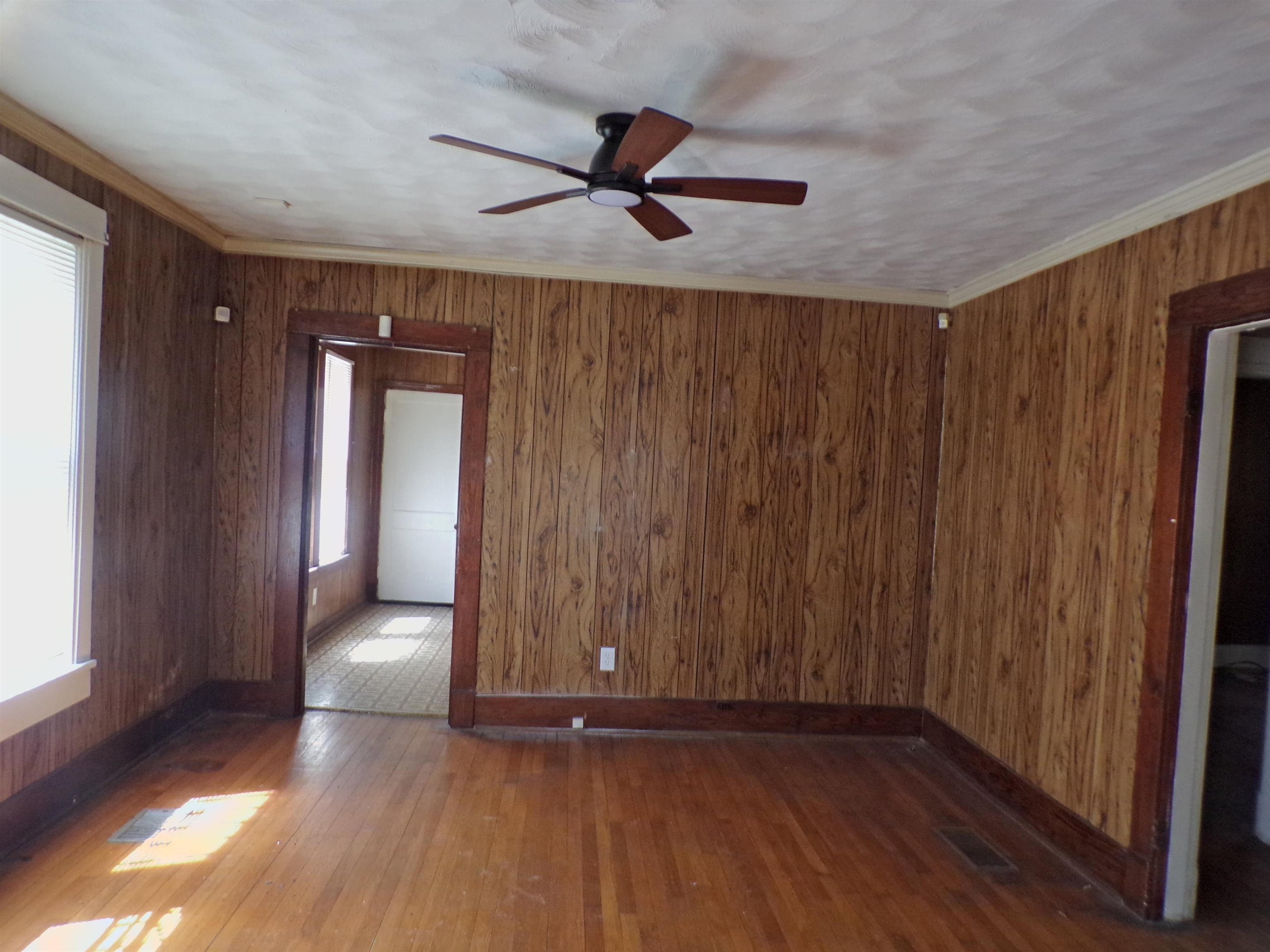 756 S Parkway St E Property Photo 7