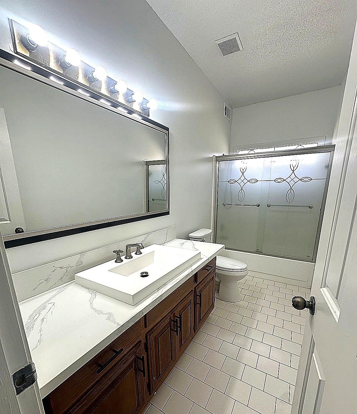 6736 Kirby Trace Cv Property Photo 12