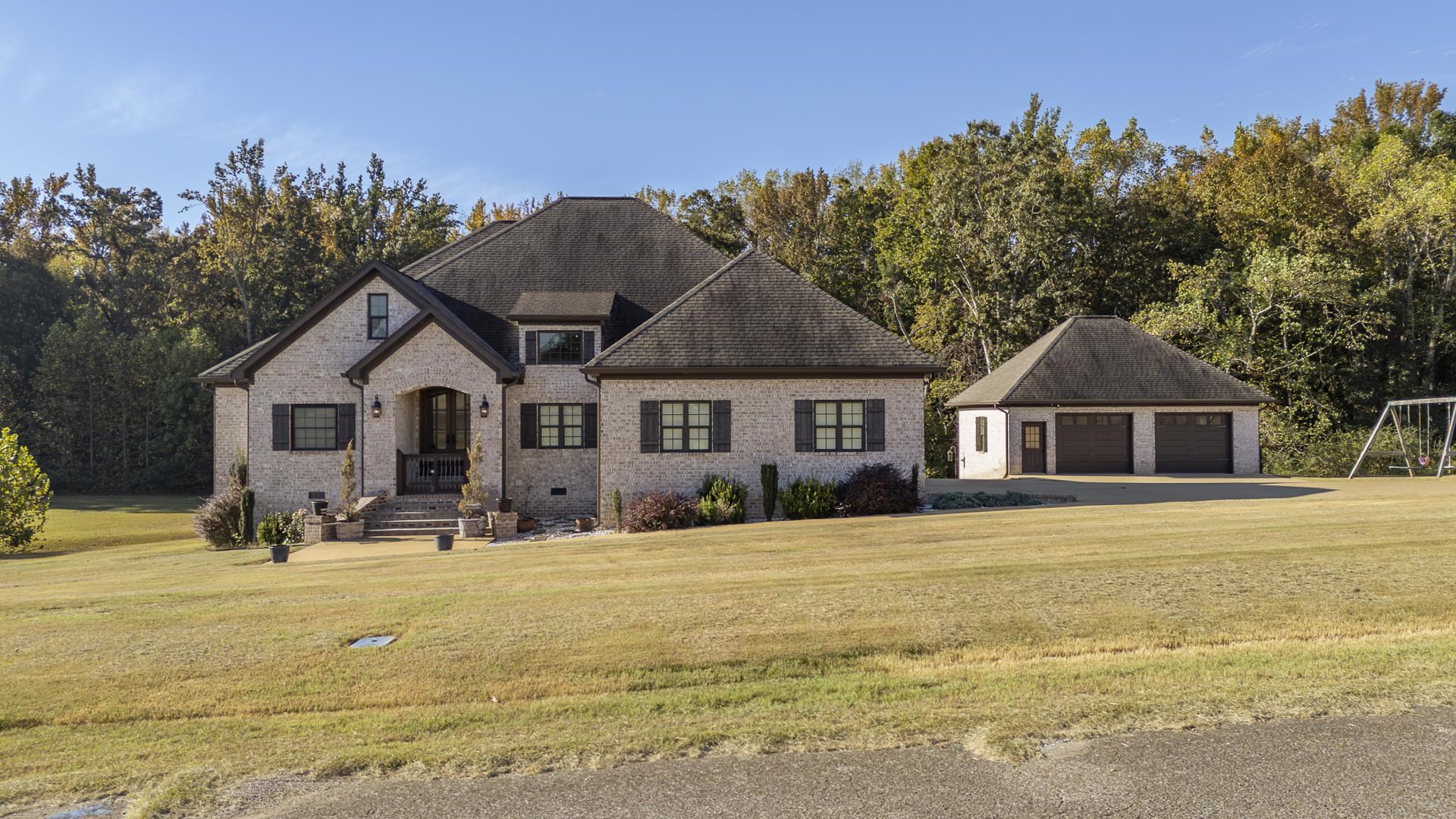 340 Grand Oaks Cv Property Photo 1