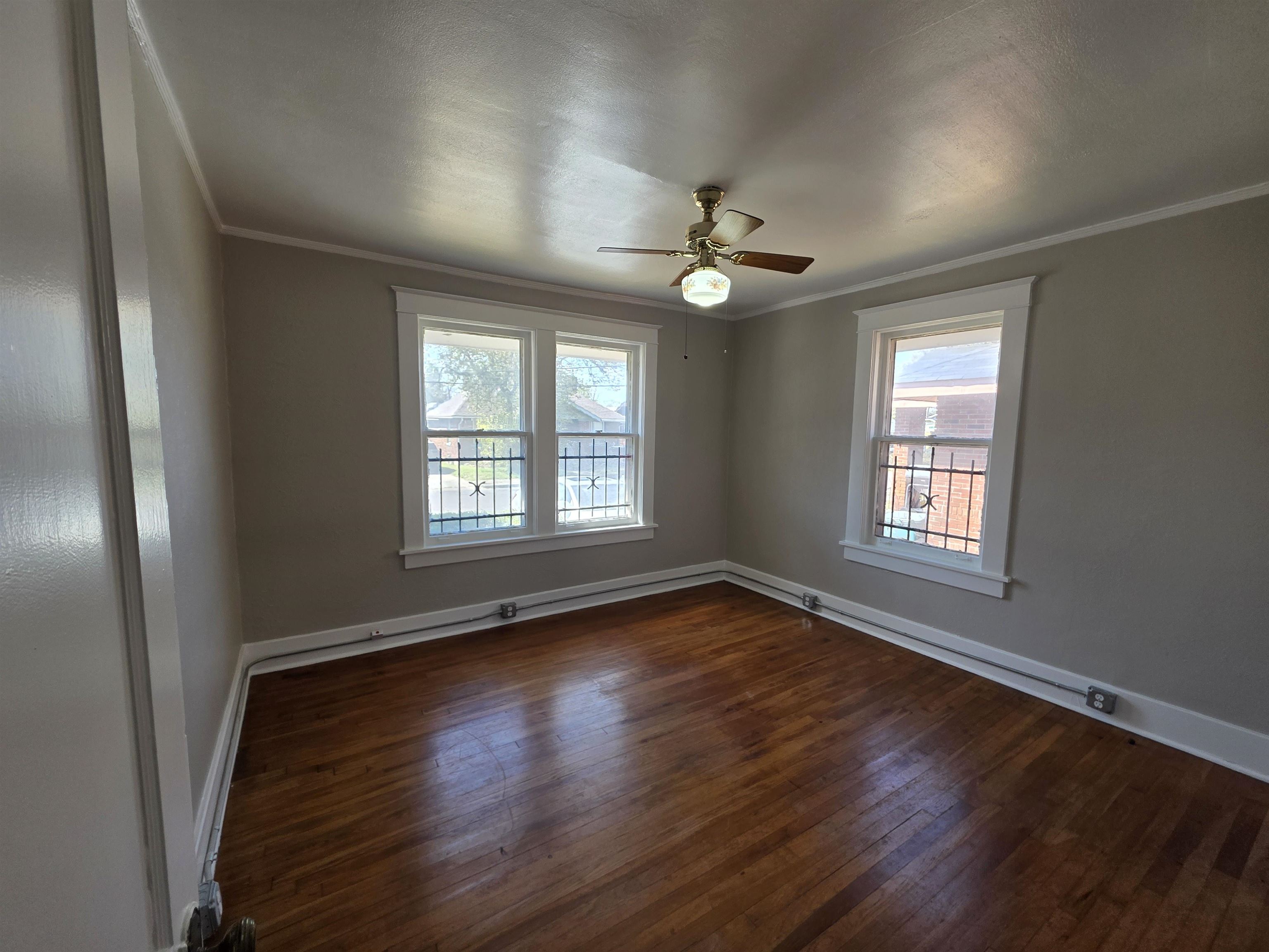 1404 Cameron St Property Photo 7
