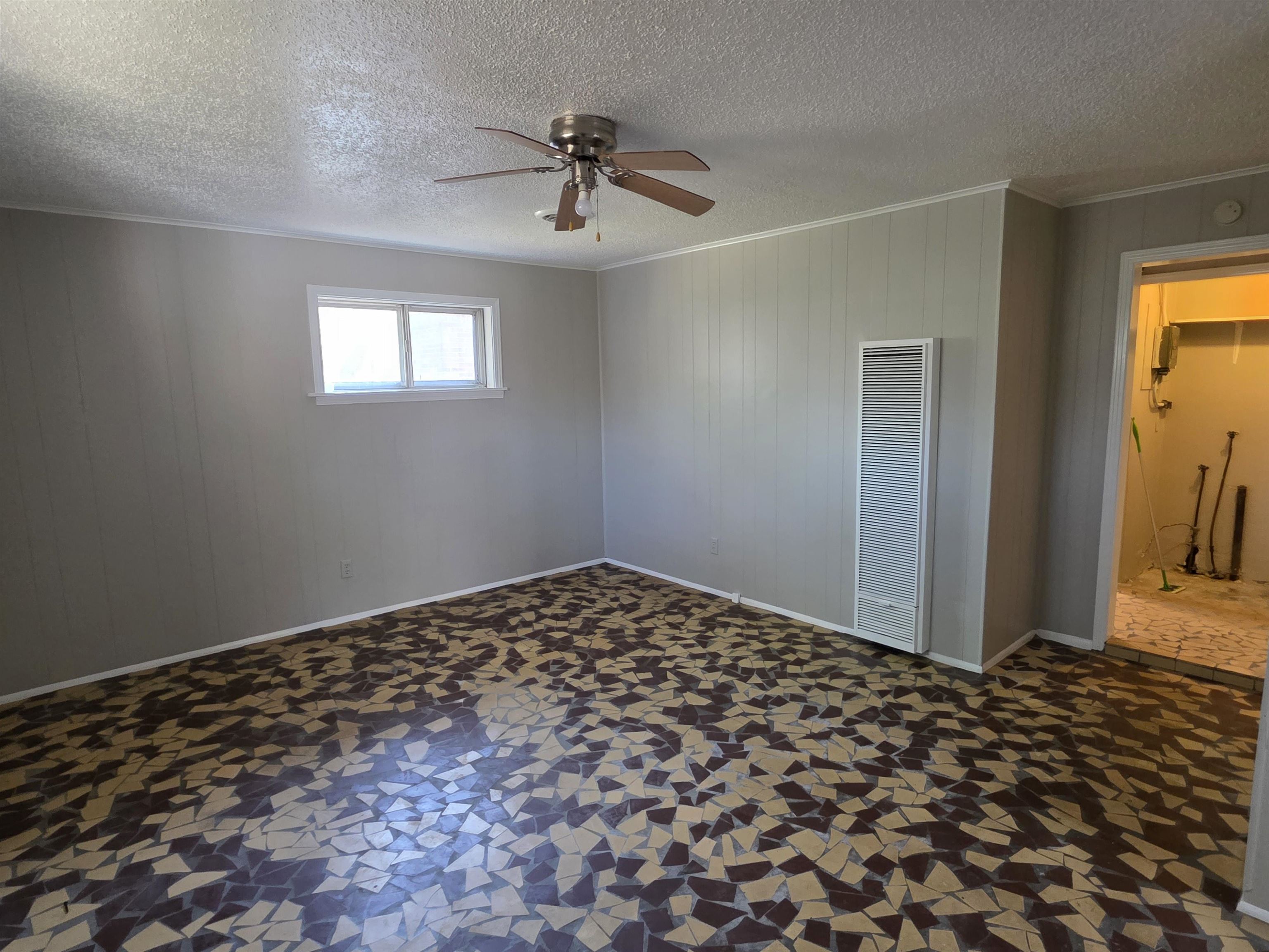 1404 Cameron St Property Photo 28