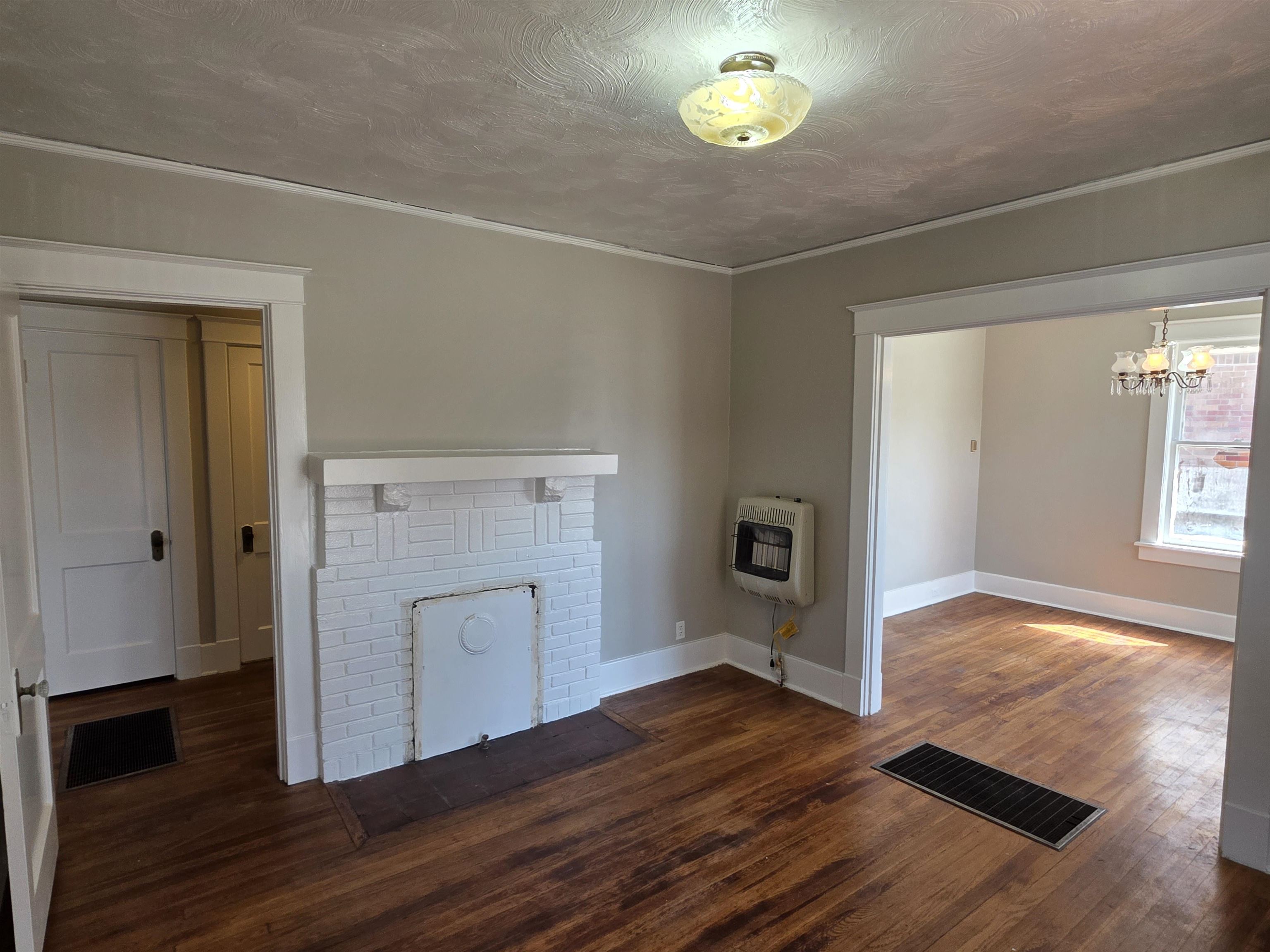 1404 Cameron St Property Photo 37