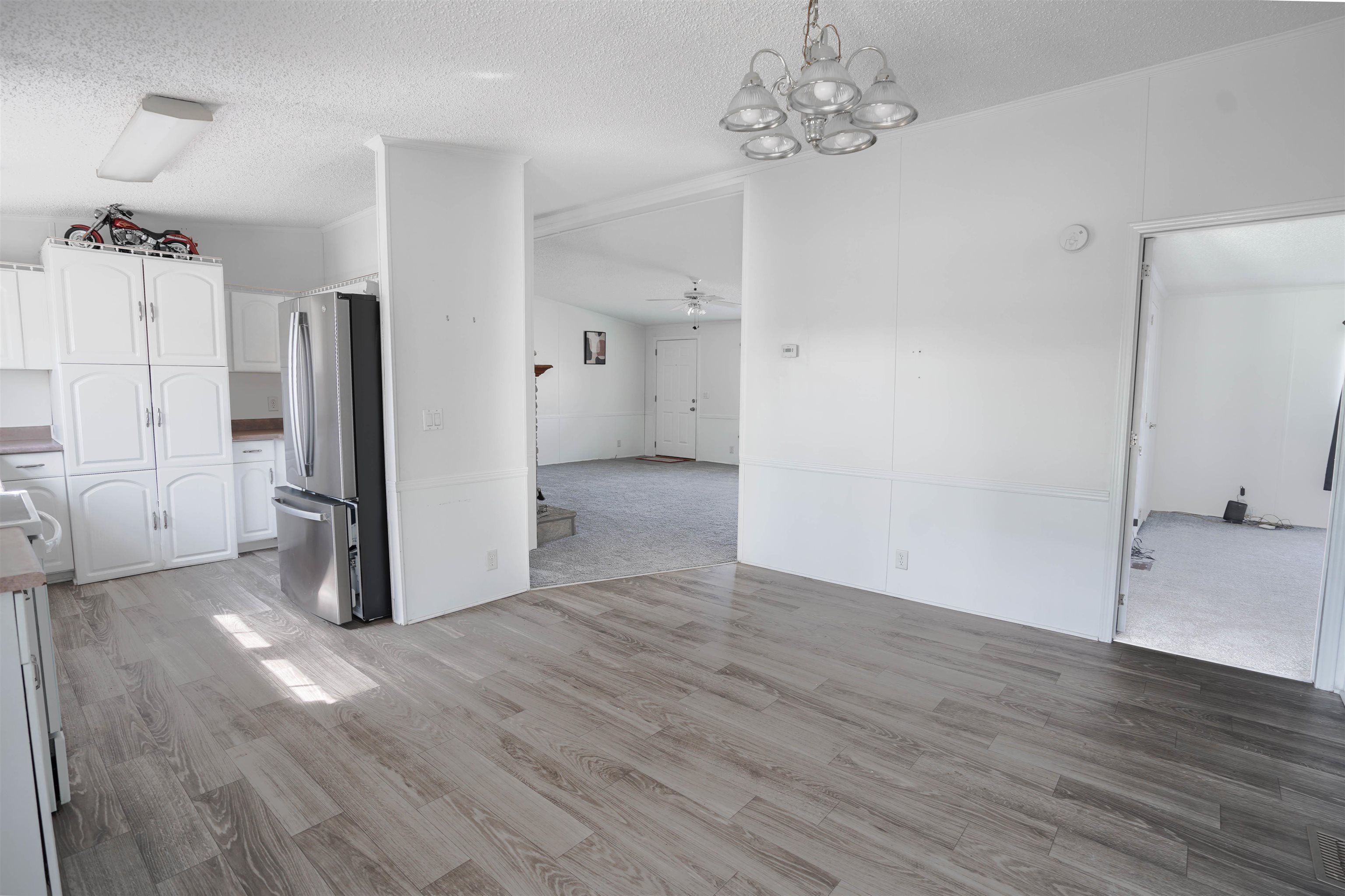 2765 Thorpe Dr Property Photo 3