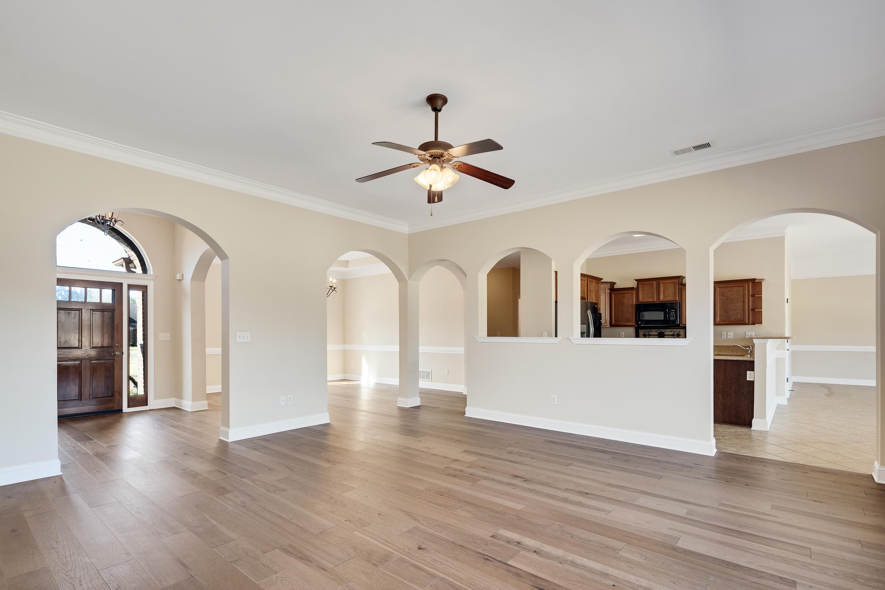 450 Lewis Fairway Cir Property Photo 9