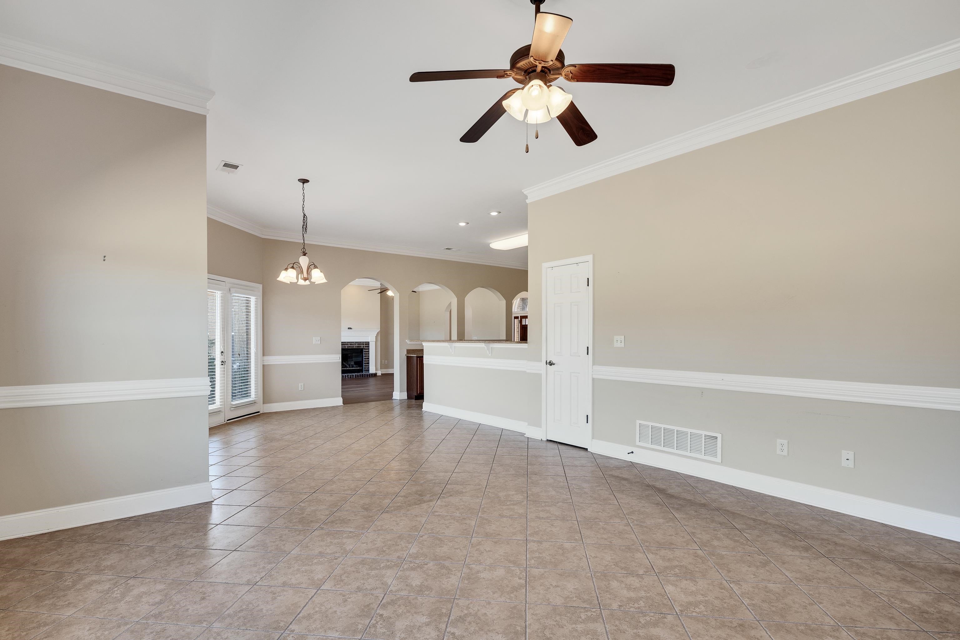 450 Lewis Fairway Cir Property Photo 18