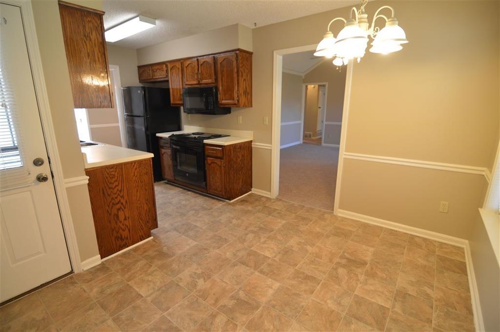 2717 Deer Glade Ln Property Photo 11