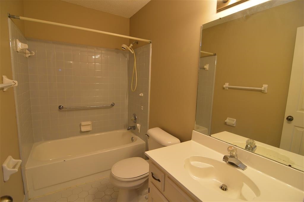 2717 Deer Glade Ln Property Photo 20