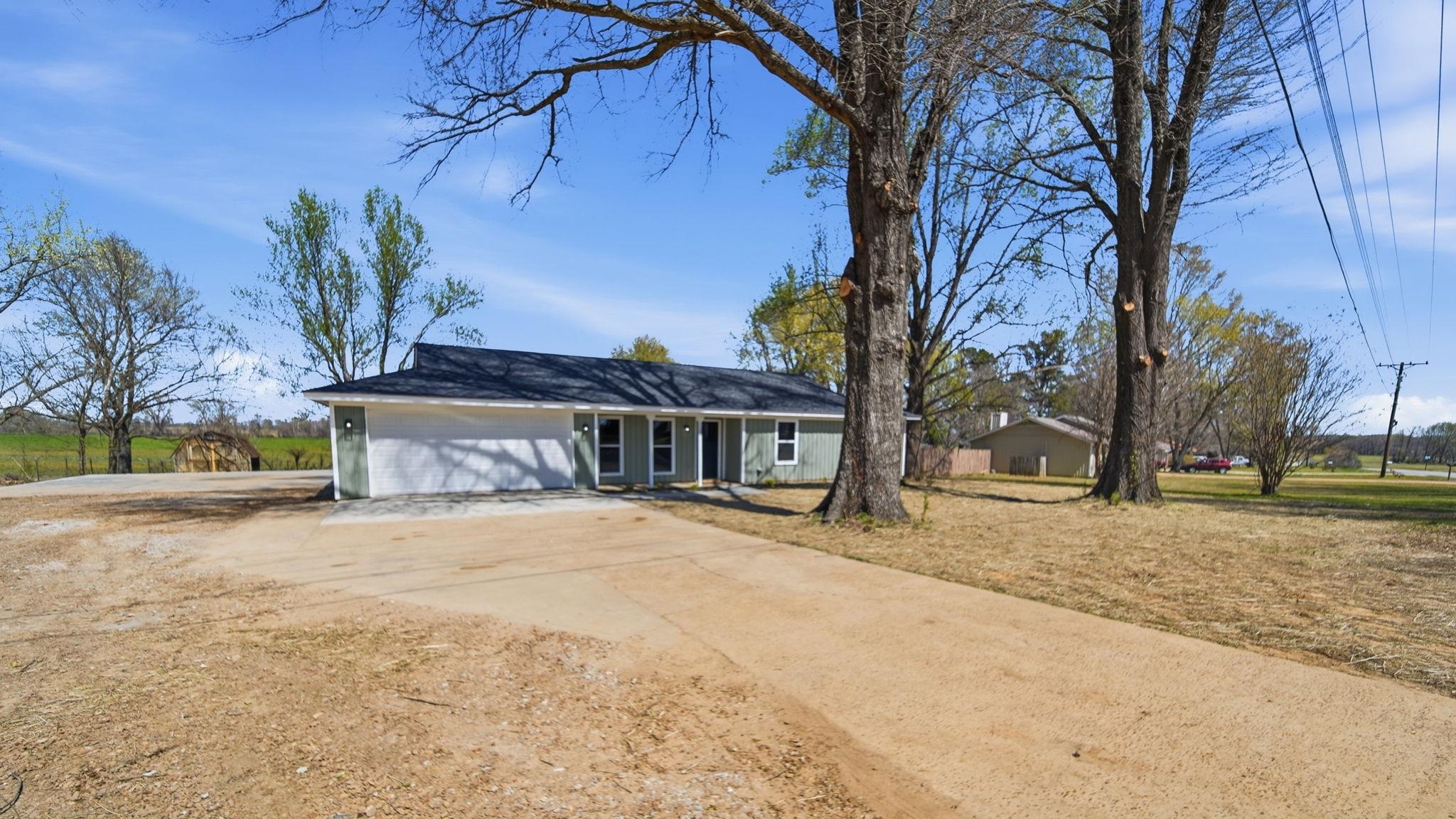 1254 BURNETT LN Property Photo 1