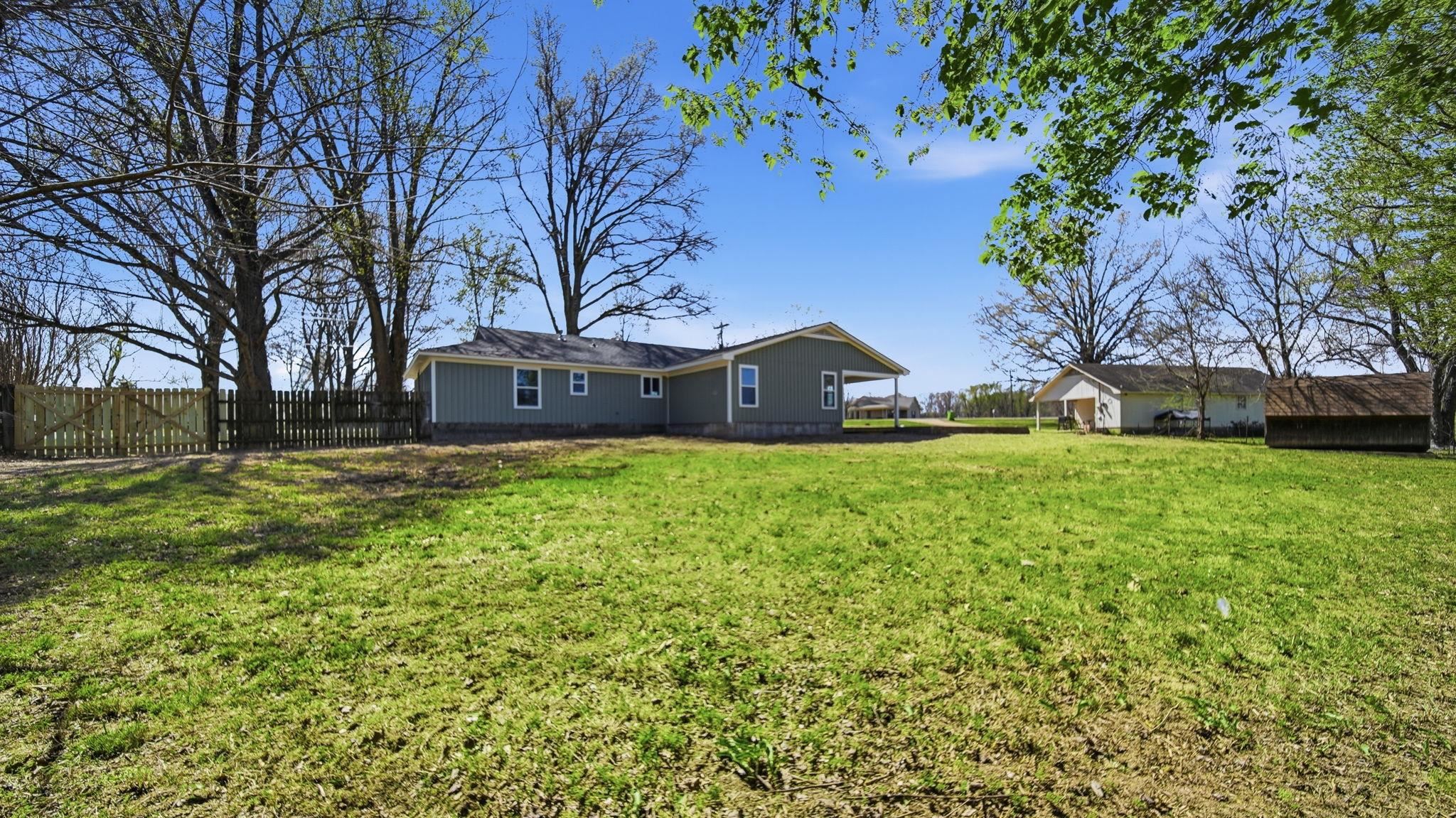 1254 Burnett Ln Property Photo 6