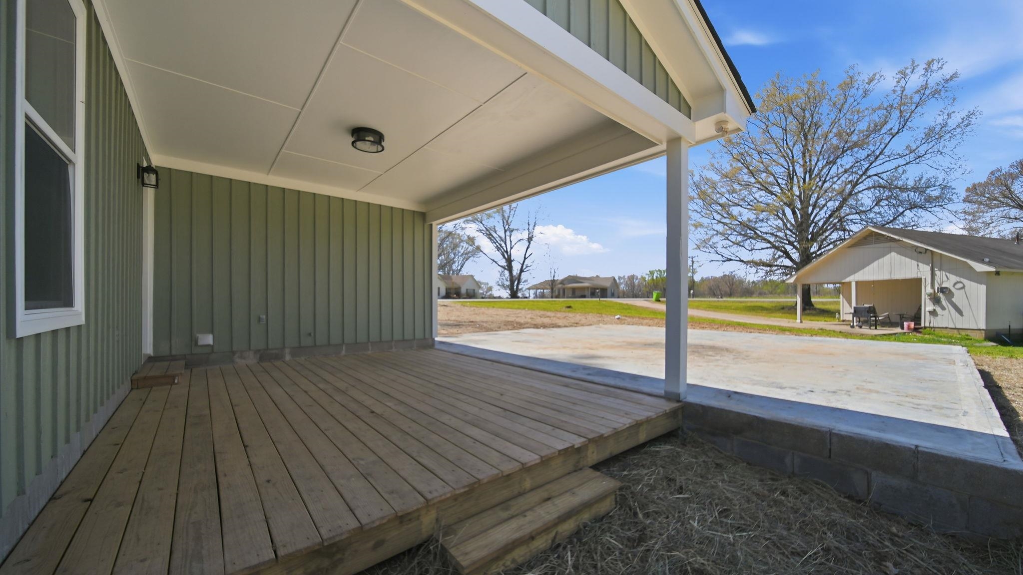 1254 Burnett Ln Property Photo 8