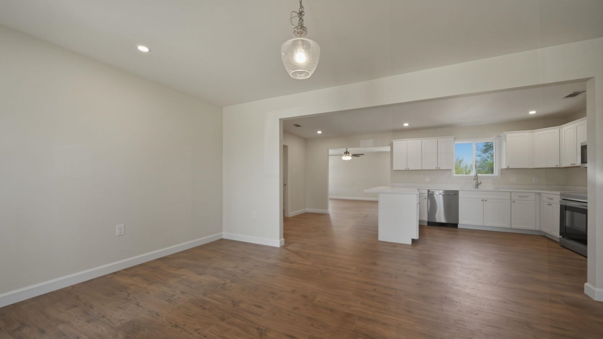 1254 Burnett Ln Property Photo 16