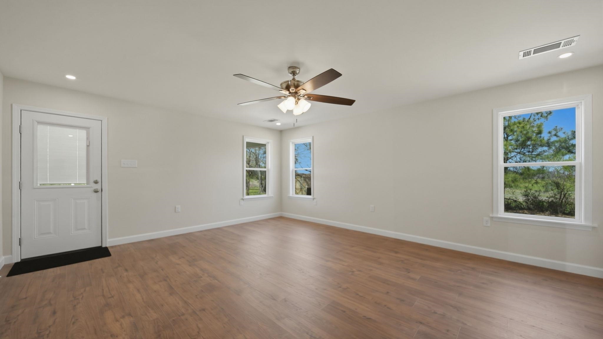 1254 Burnett Ln Property Photo 21