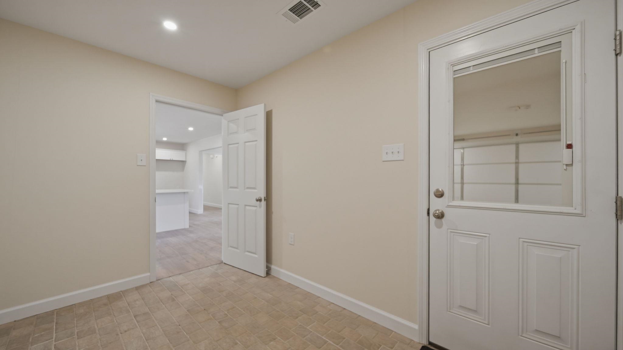 1254 Burnett Ln Property Photo 36