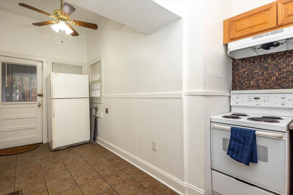 1462 Carr Ave Property Photo 30